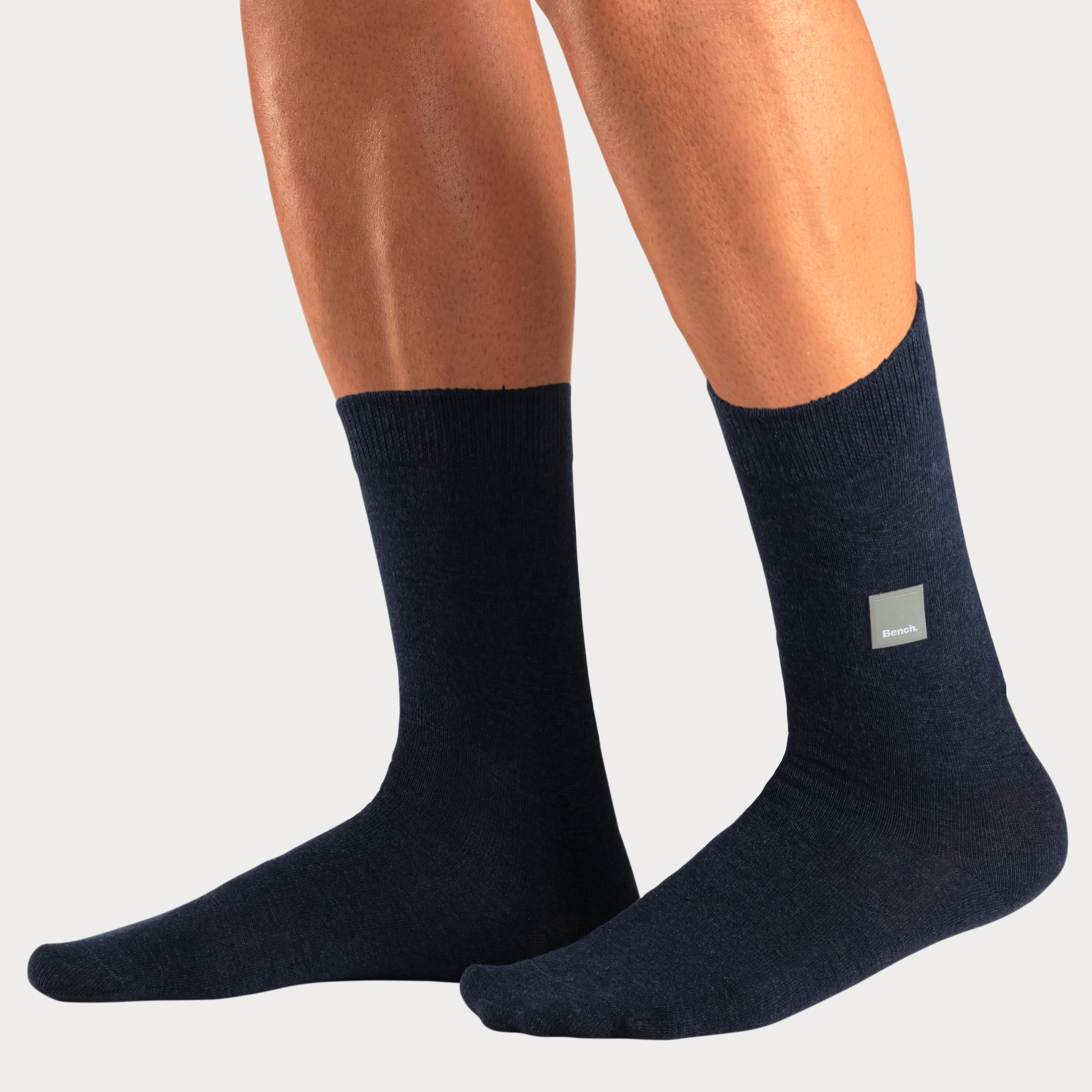 Bench. Basicsocken, (Packung, 4 Paar), mit Weblabel