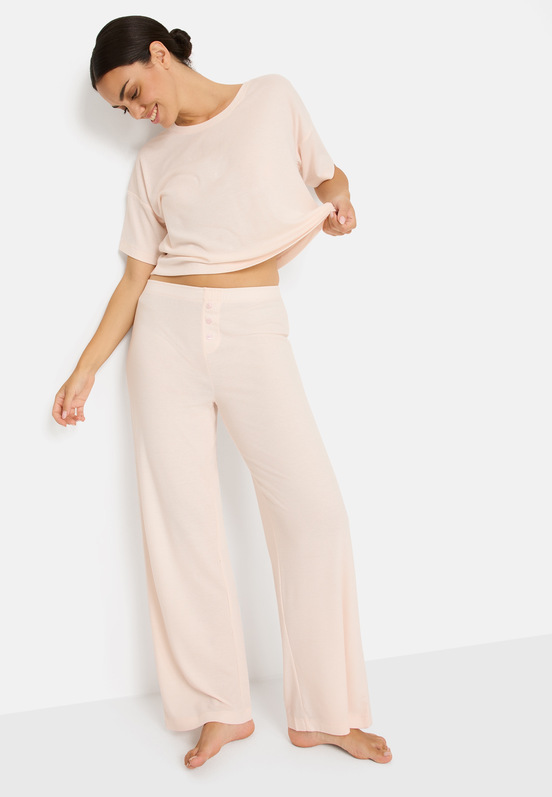 Image of LSCN by LASCANA Pyjama Set, 2 mit kleiner Zierknopfleiste an der Hose
