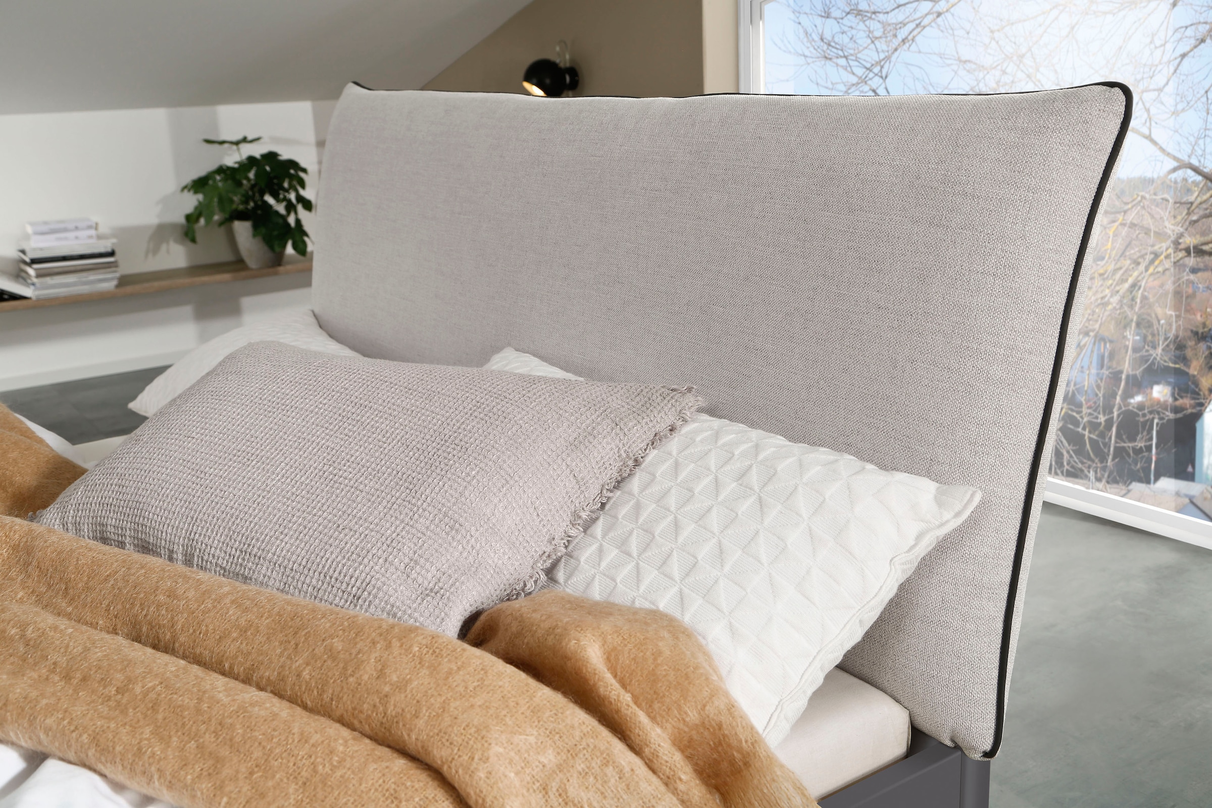 rauch Futonbett »Aditio« Kopfteil Webstoff mit abgesetztem Keder
