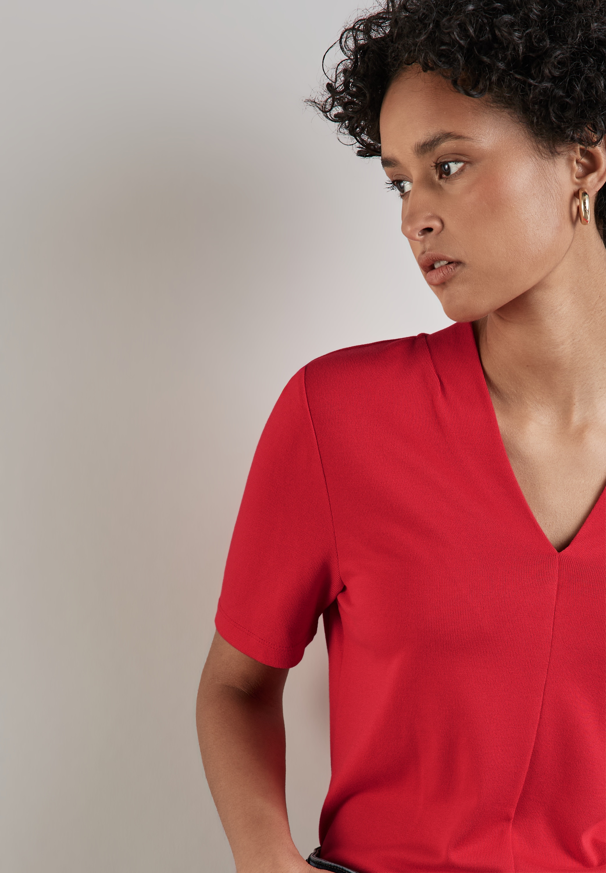 V-Shirt, mit Stretchanteil