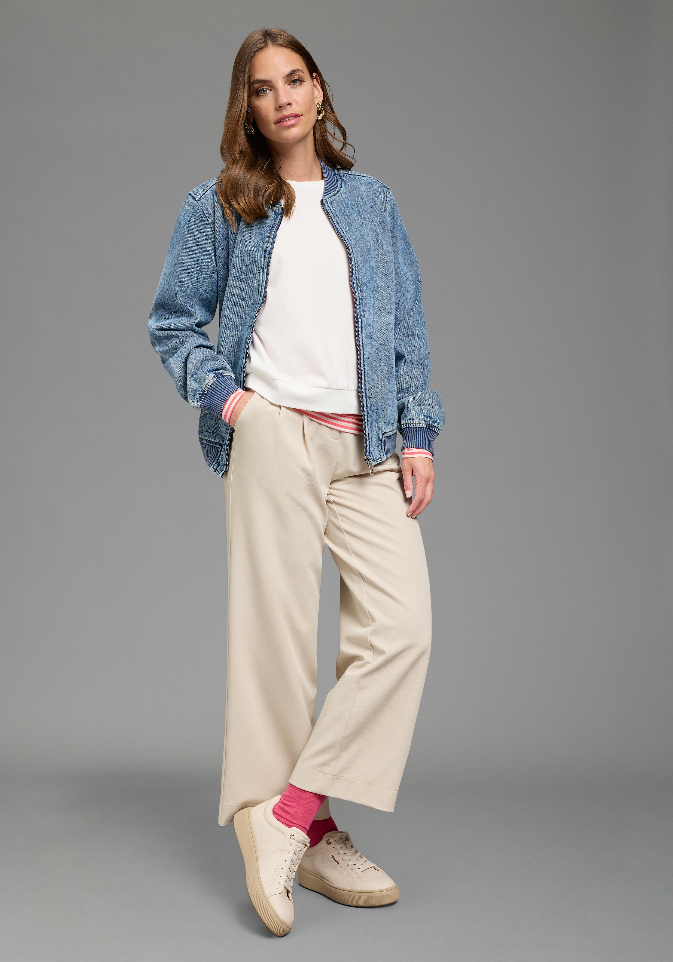 Arizona Veste en jean »im winterlicheren Denim« longueur hanches, coupe confort, avec fermeture éclair
