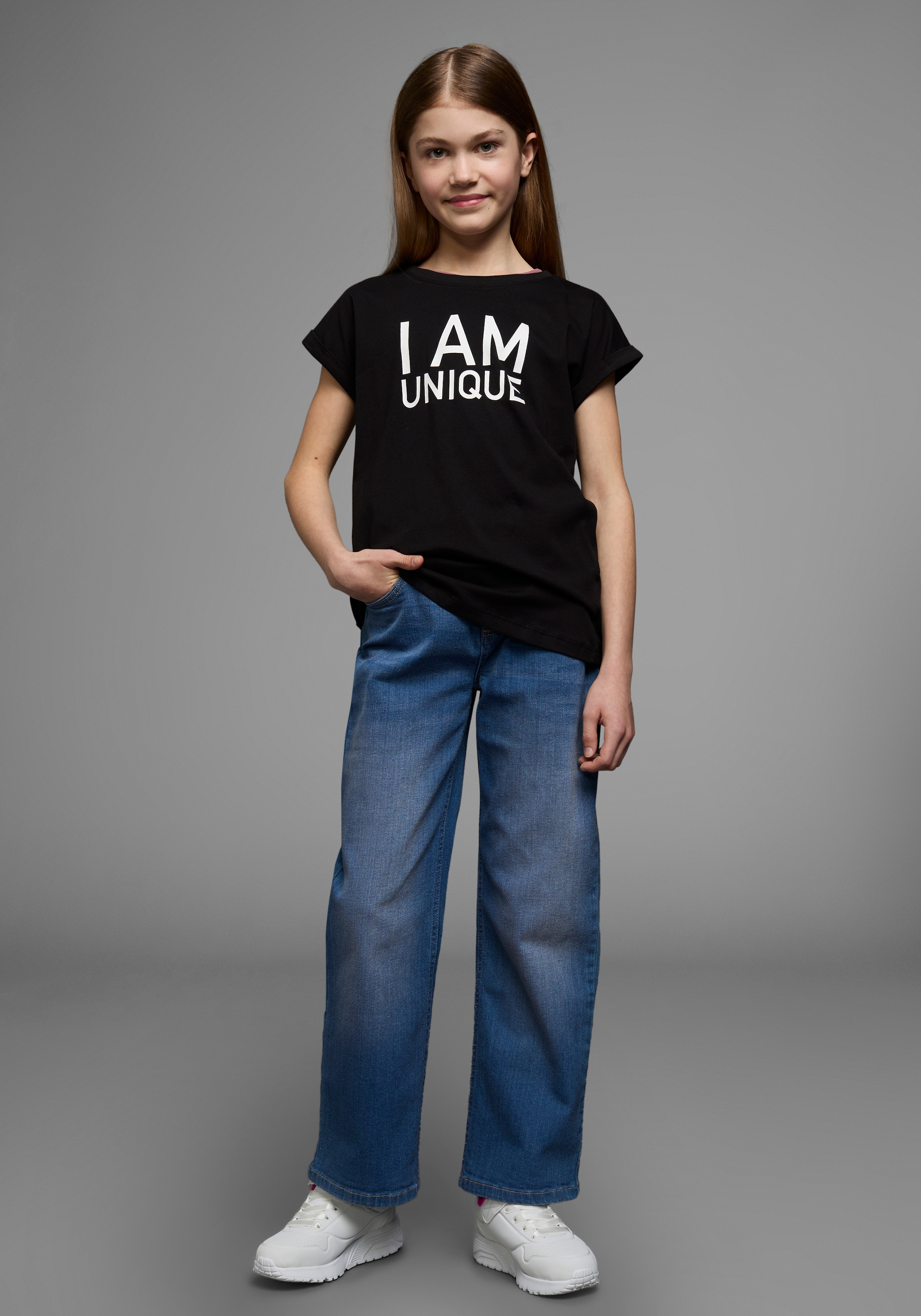 KIDSWORLD T-Shirt »Mit Spruch: I AM UNIQUE«, kurzärmelig, weit geschnitten, bedruckt, Rundhalsausschnitt