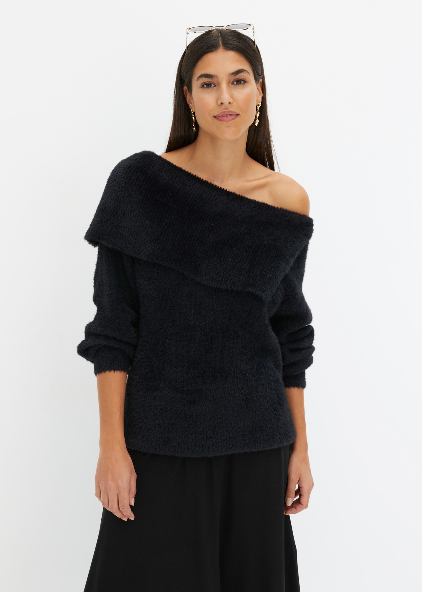 Image of bonprix Strickpullover mit einseitigem Off‑Shoulder‑Ausschnitt, lässige Passform
