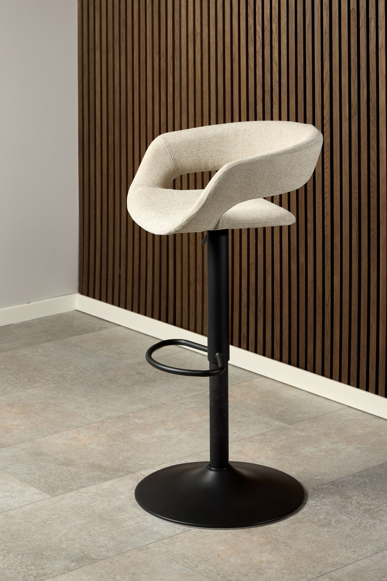 ACTONA GROUP Tabouret de bar »Grace« Ensemble, 2 pièces, 2 cuis tlg. Tabouret de bar, Apia sable, piètement trompette, avec fonction pivotante, 2 pcs