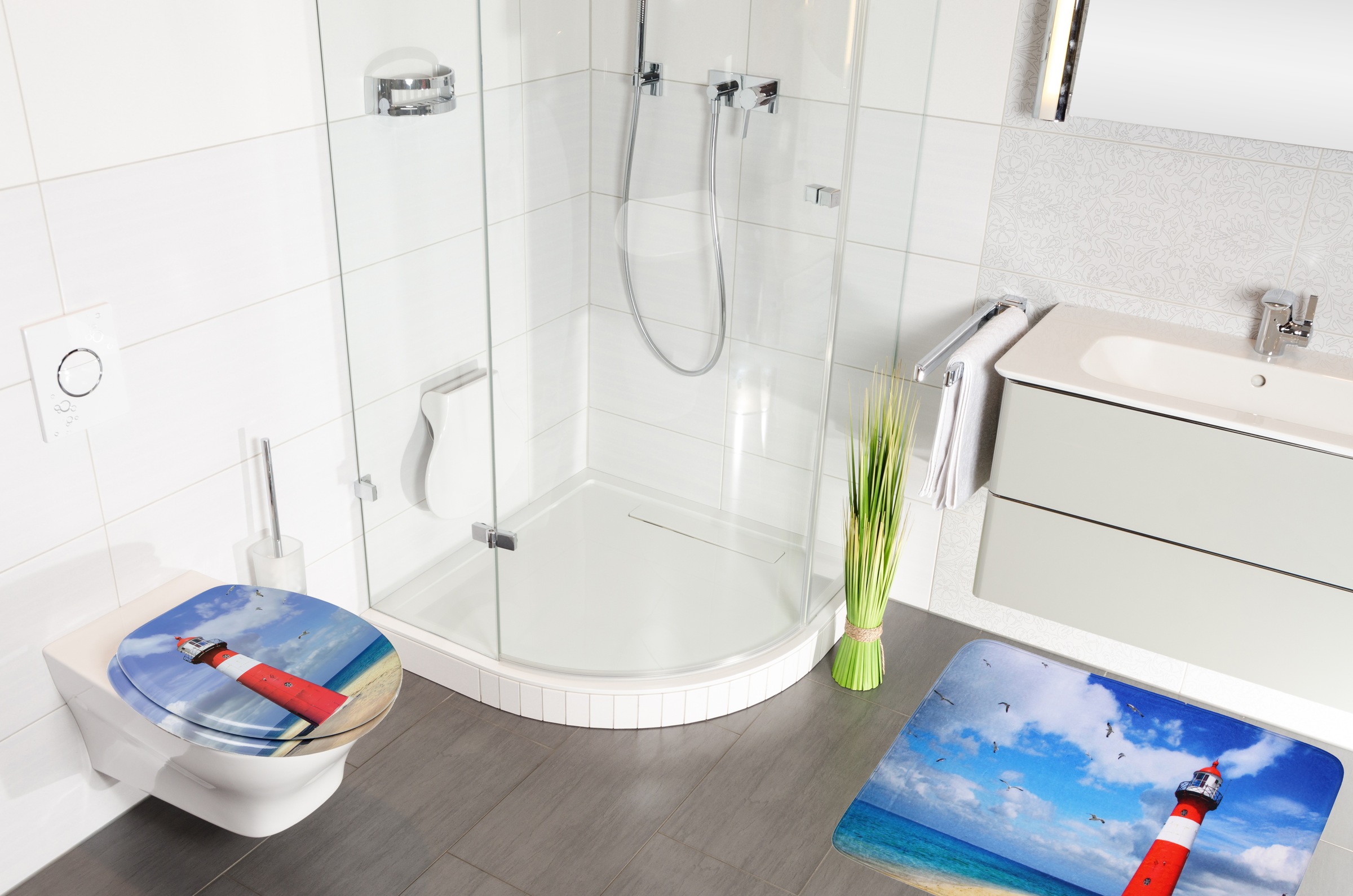 Sanilo Set d'accessoires de salle de bain »Leuchtturm« WC-Sitz, Badteppich, Stöpsel, Seifenspender und WC-Bürste