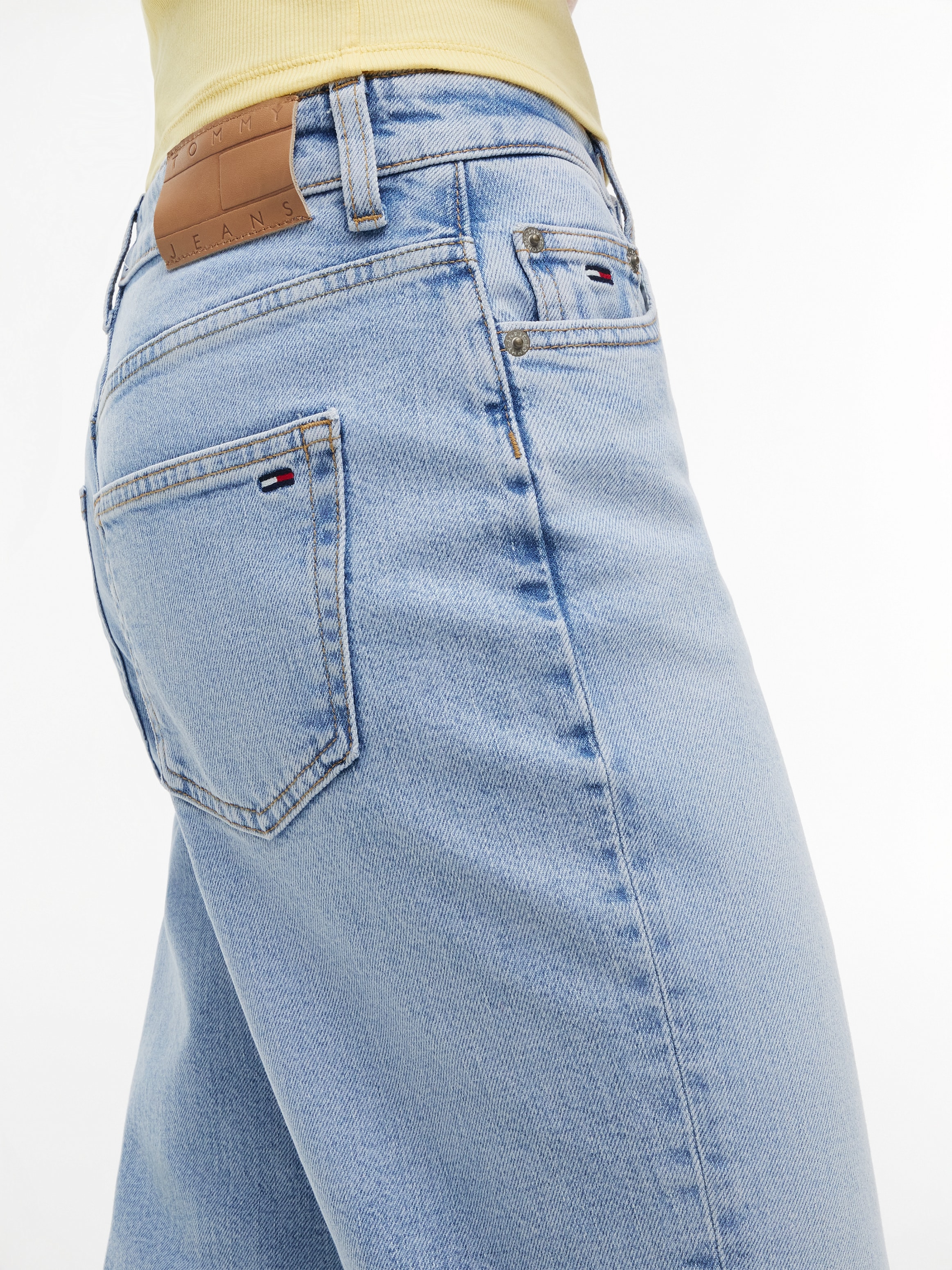 Tommy Jeans Straight-Jeans »SOPHIE LW STR BI0112« Baumwoll-Lyocell-Mix mit Stretch