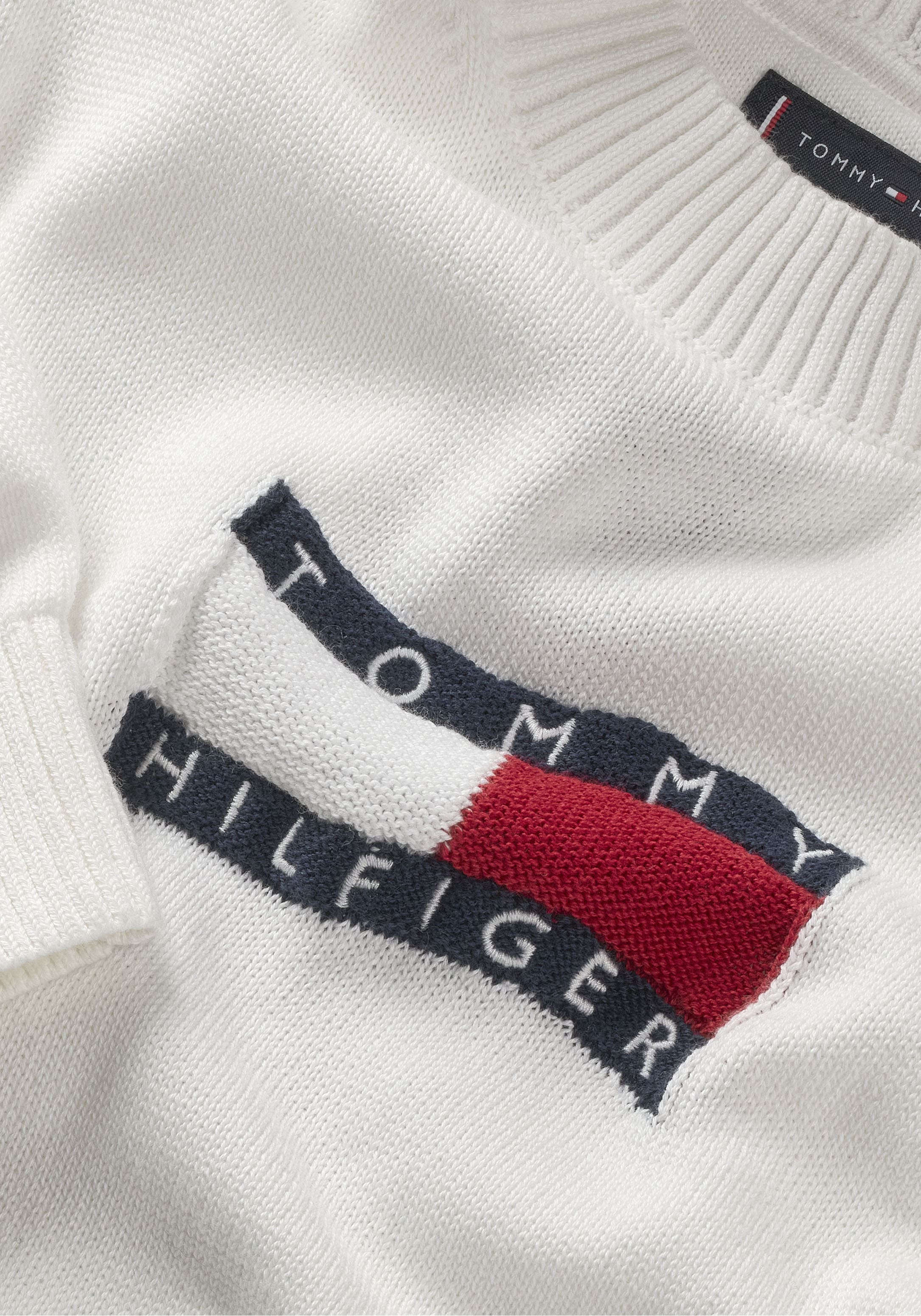Tommy Hilfiger Pull en tricot »WAVY FLAG SWEATER LS« Enfants jusqu’à 16 ans, col rond