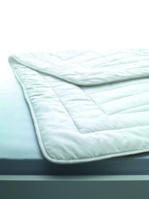 Image of billerbeck Einziehdecke »Climavision Uno«, normal, Füllung 40% Polyester, 30% Viskose (PCM), 30% Lyocell, Bezug 100% Baumwolle, feiner Satin, hydrophil, (1 St.) bei Ackermann Versand Schweiz