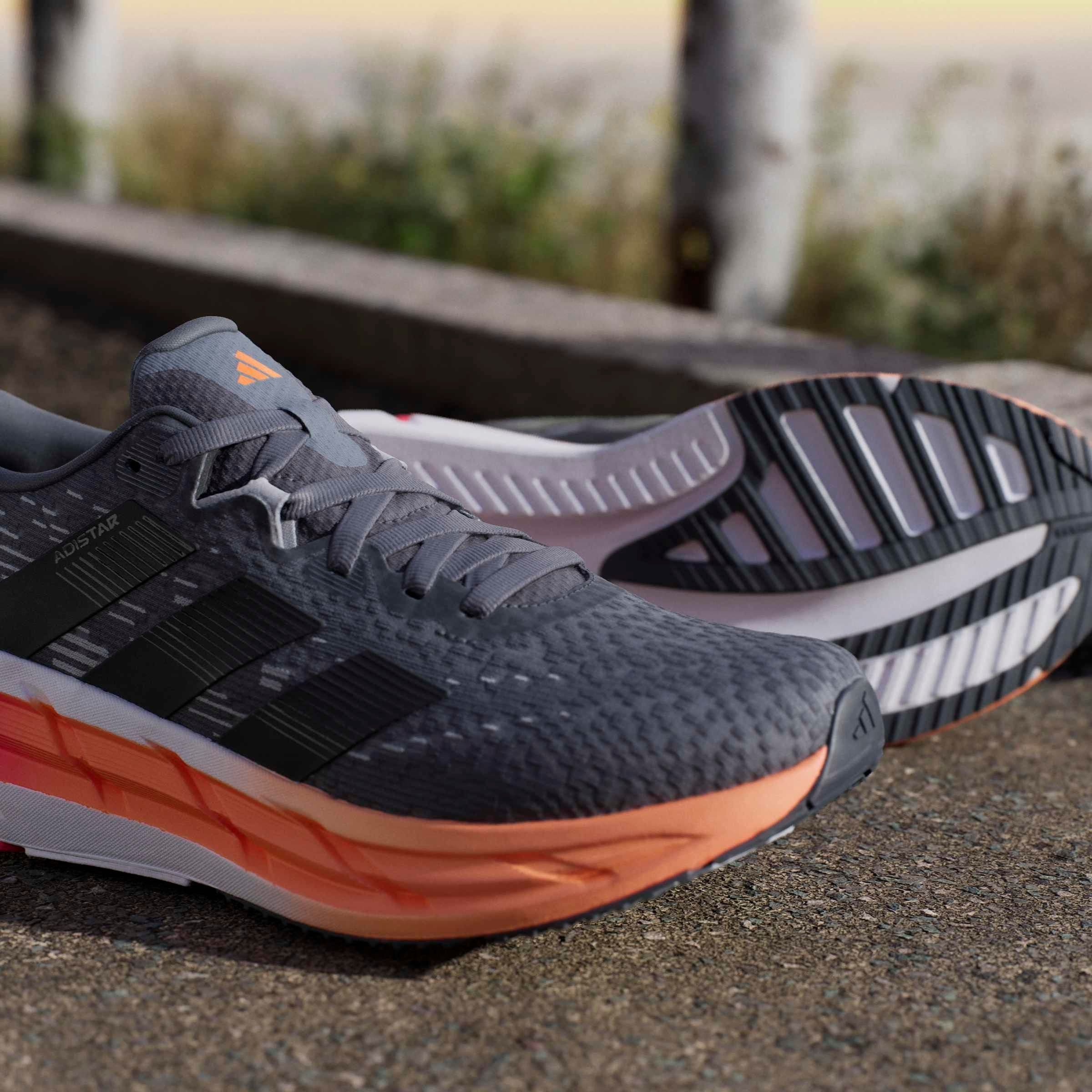 adidas Performance Chaussure de course »ADISTAR 4 RUNNING«