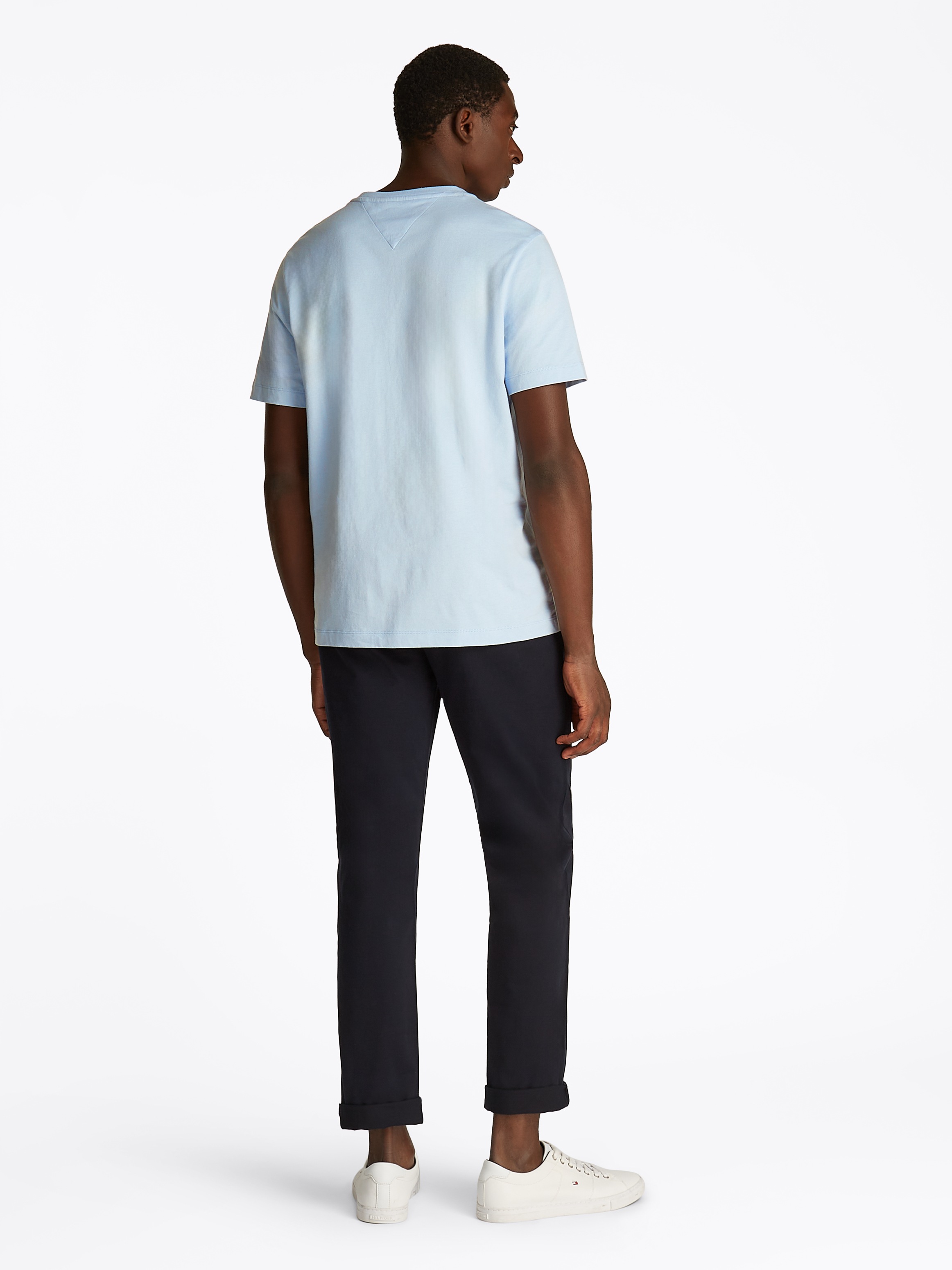 Tommy Hilfiger T-Shirt »ESSENTIAL REG FIT SOLID TEE«, mit Rundhalsausschnitt