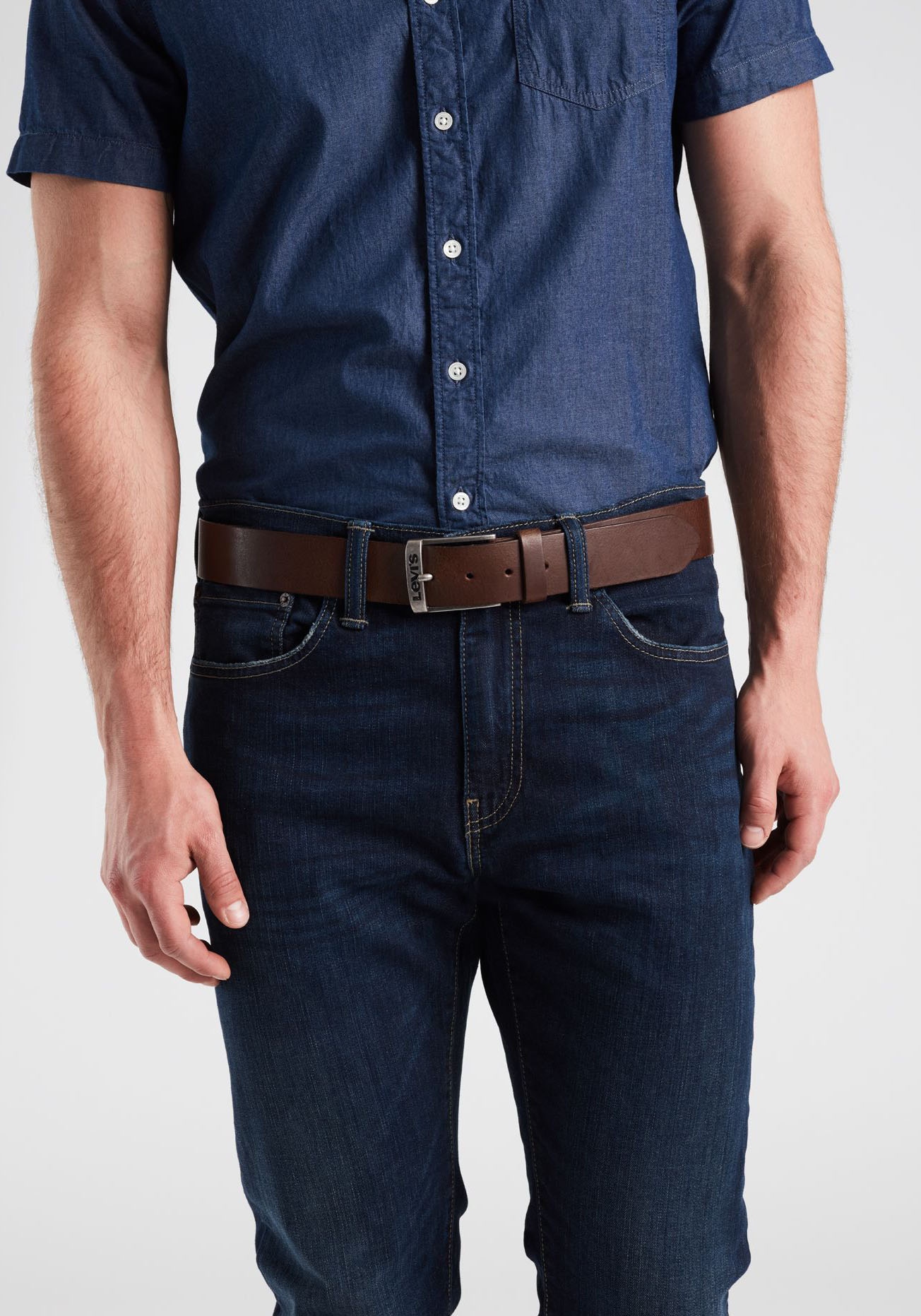 Levi's® Ledergürtel »NEW DUNCAN«, mit Logoprägung auf der Schliesse