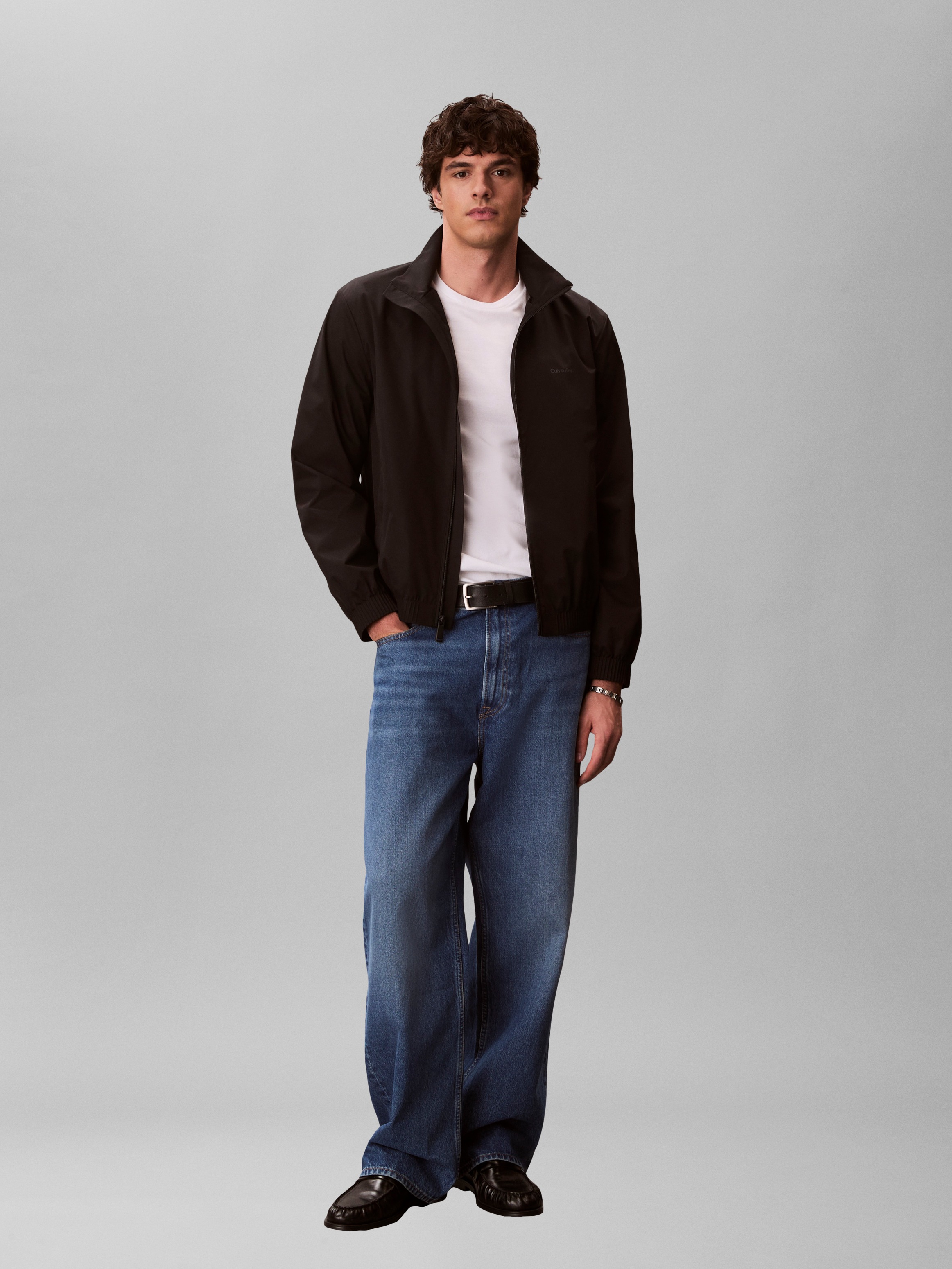 Calvin Klein Coupe-vent »LS NYLON STAND COLLAR WINDBREAKE« sans capuche coupe régulière avec col montant