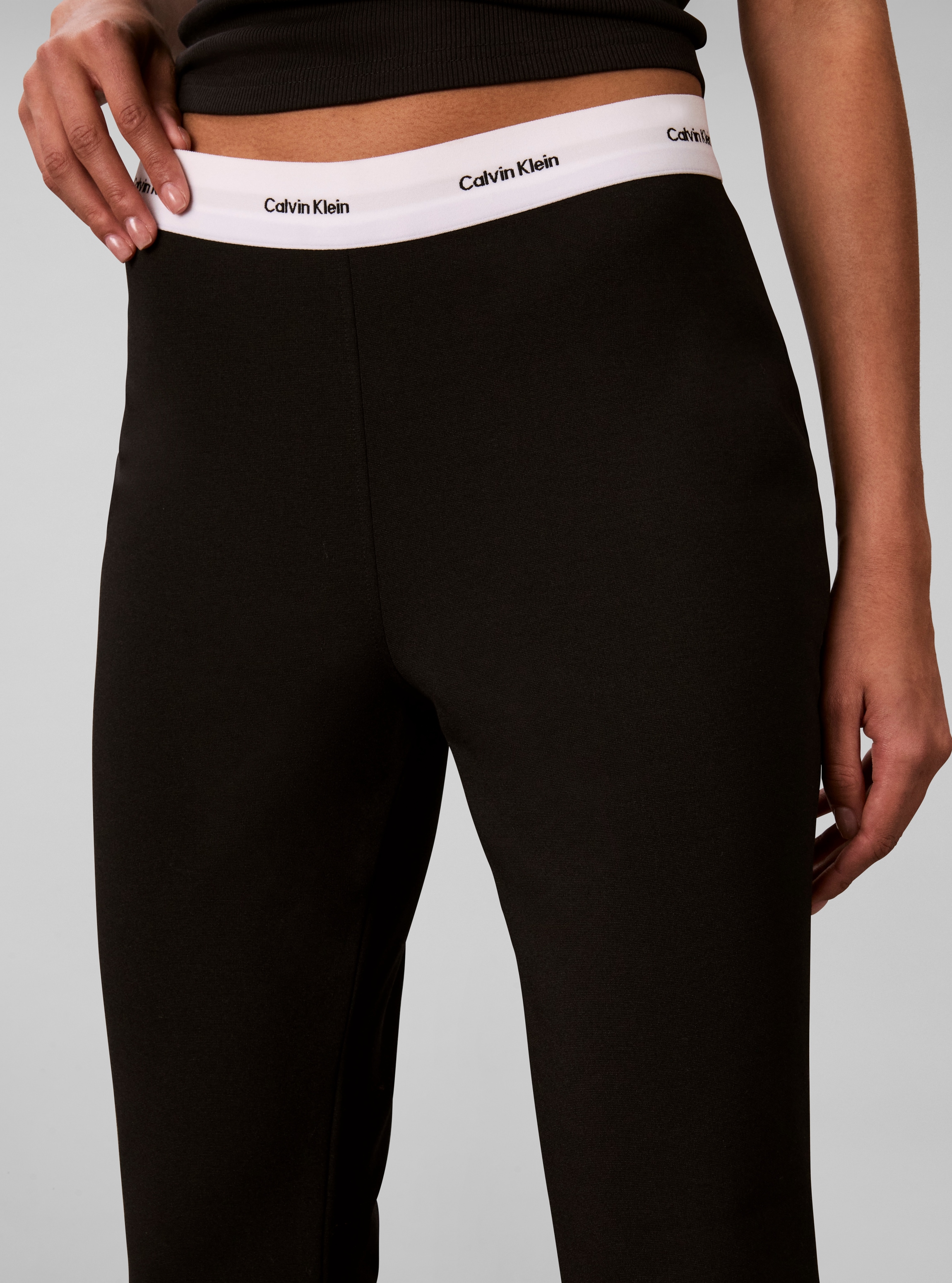Calvin Klein Pantalon bootcut »Ponte Logo WB Tailored Flare«  coupe régulière, logo