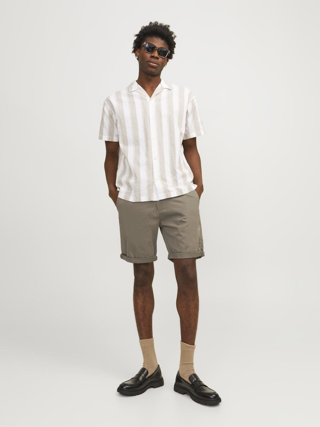 Jack & Jones Chinoshorts »JPSTBOWIE JJSHORTS S«, mit Aufschlag