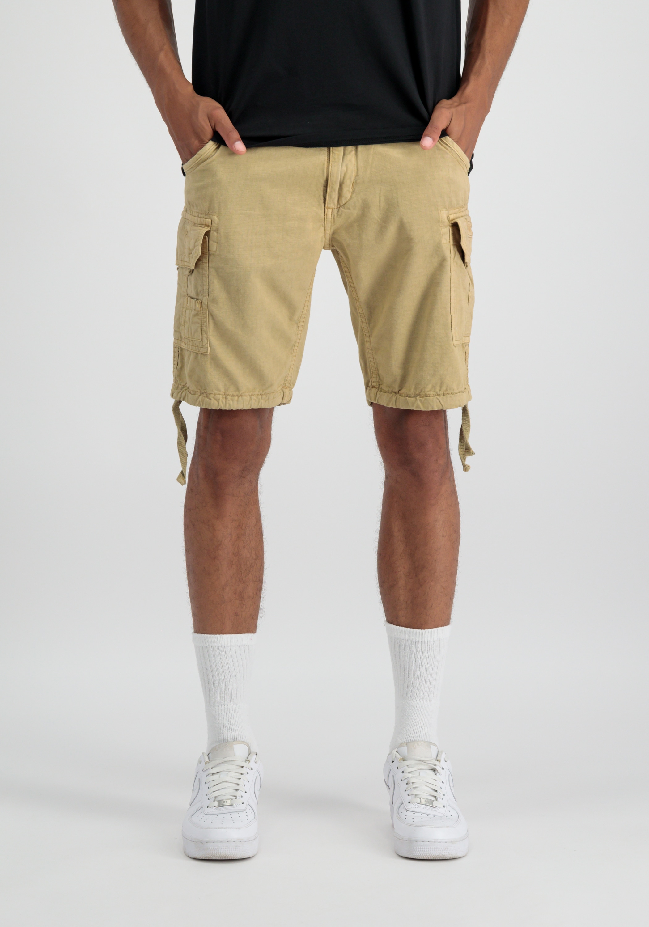 Image of Alpha Industries Shorts "Stream Short"