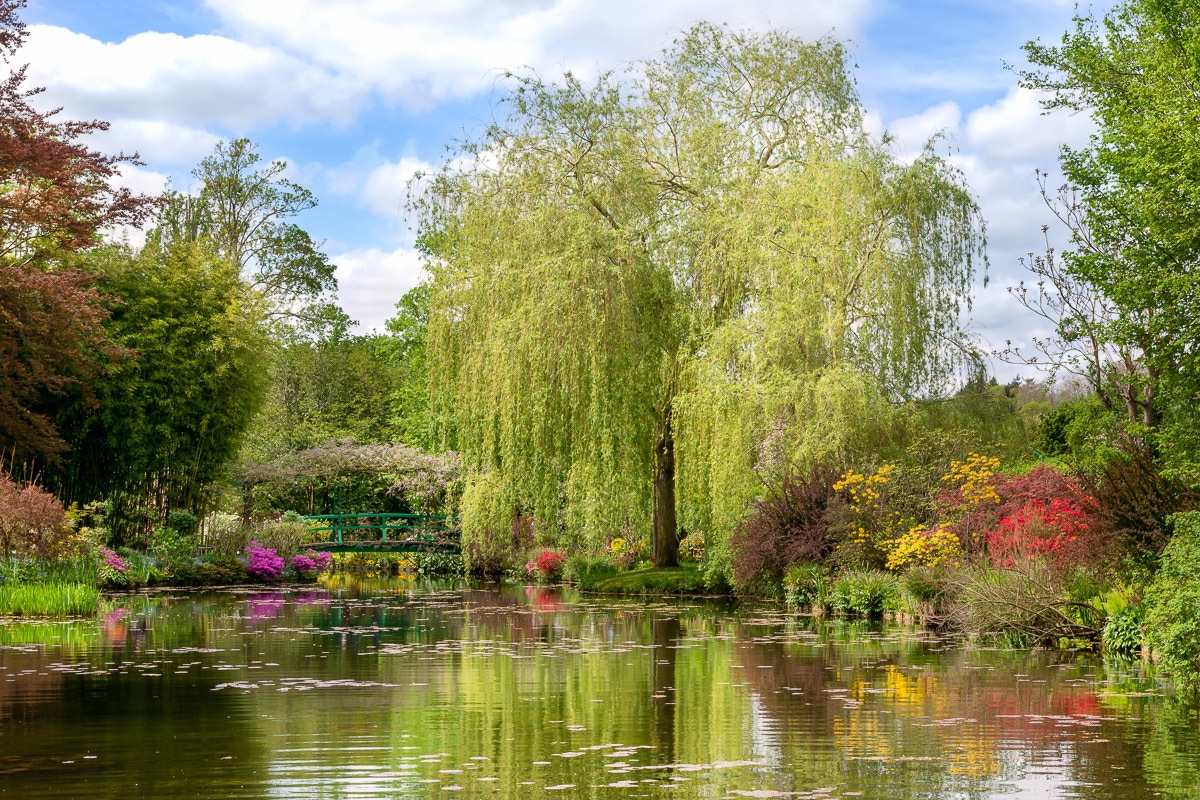 Image of Papermoon Fototapete "Monets Garten"