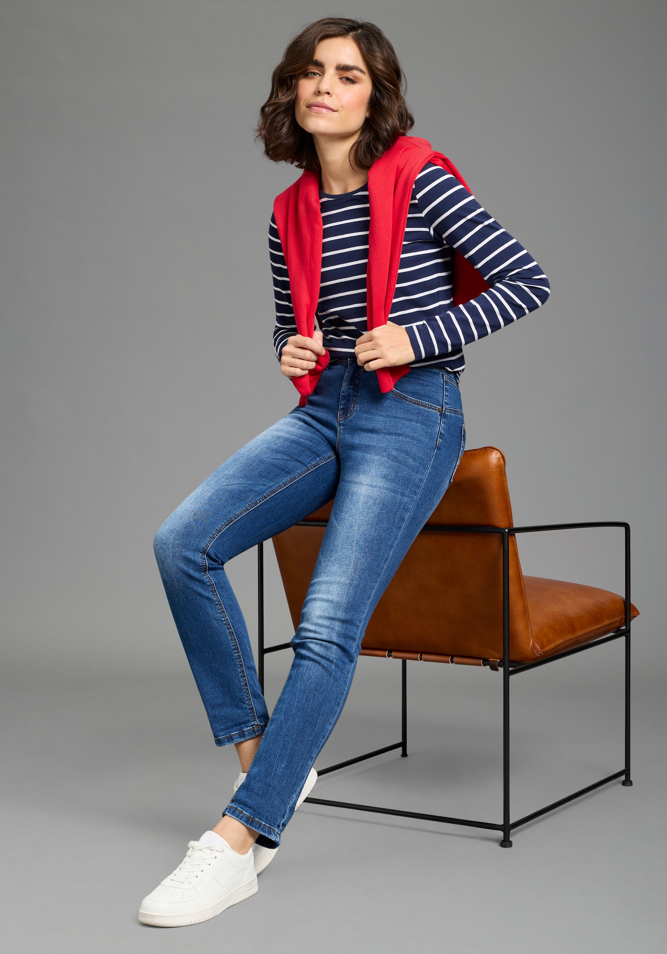 KangaROOS Jeans Relax-fit »RELAX-FIT HIGH WAIST« knöchelfreie Schnittform,  krempelbare Beinabschlüsse