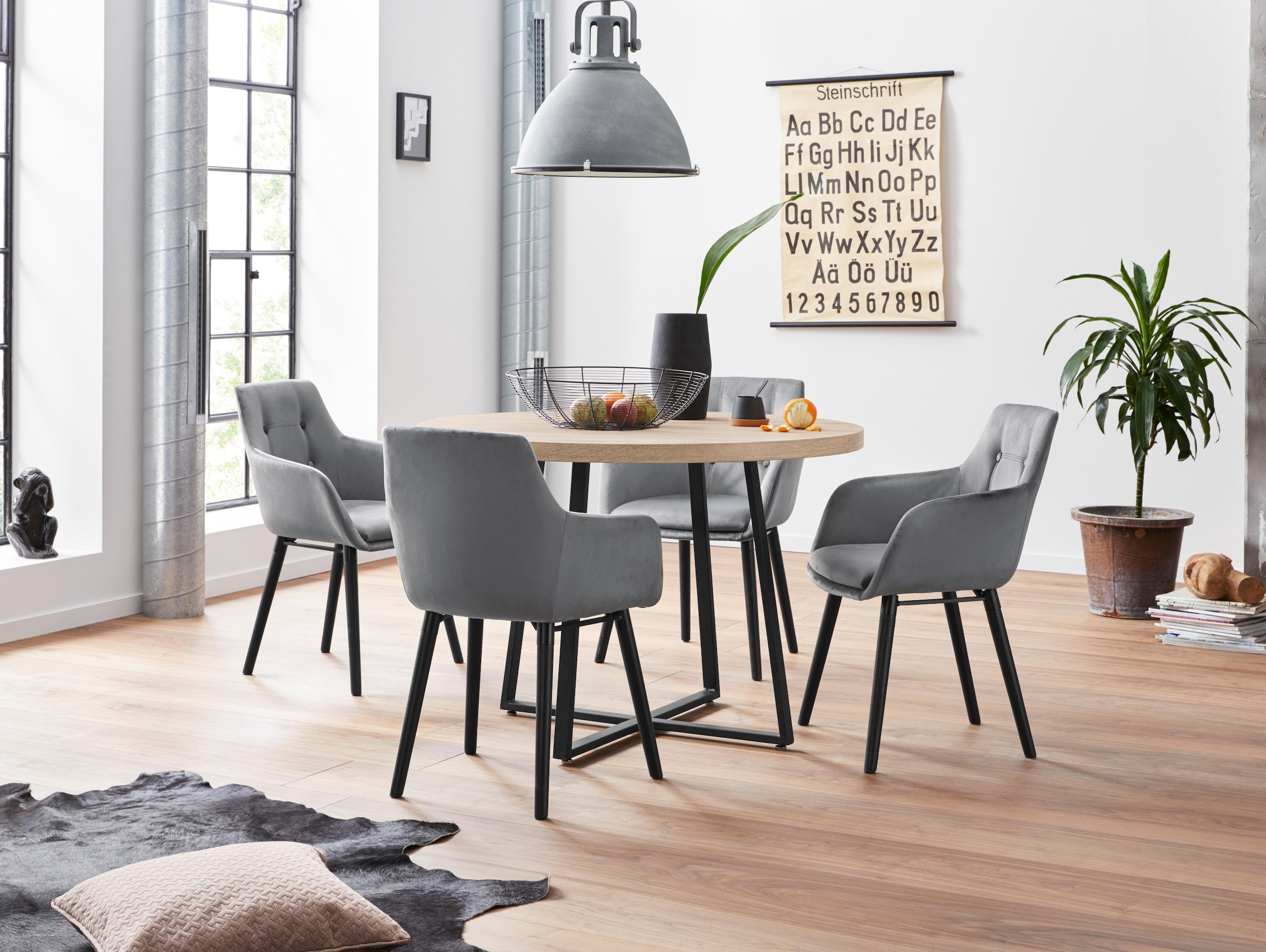 Home affaire Armlehnstuhl »Bradford«, (Set), 1 St., Veloursstoff, (1 oder 2 Stück), Bezug in Samtsoff, Gestell aus Eiche Massivholz