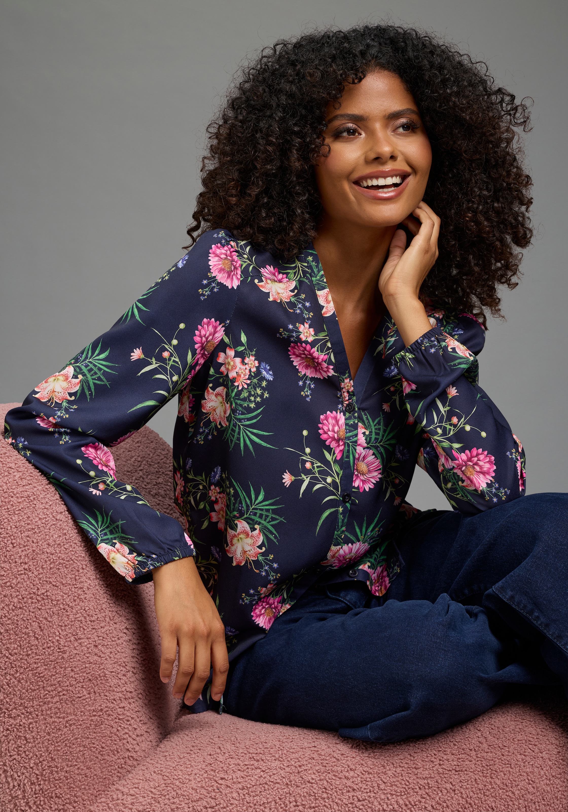 Image of Laura Scott Druckbluse femininer Stil, leicht glänzend, aus Polyester