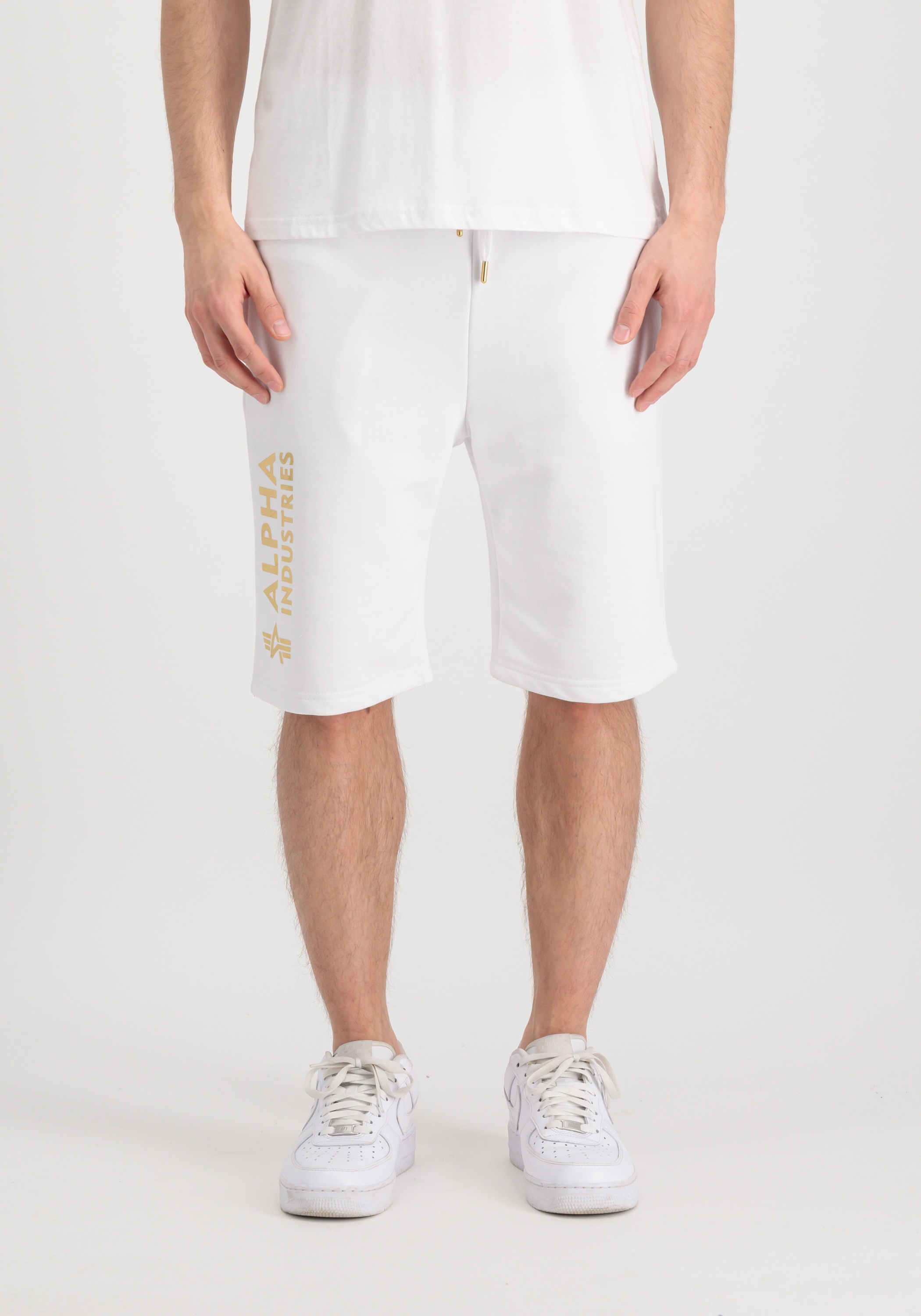 Image of Alpha Industries Sweatshorts "Basic Short AI Foil Print"