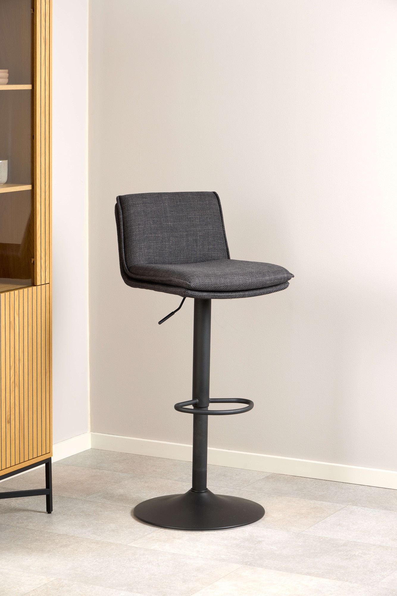 ACTONA GROUP Barhocker »Flynn« Set, 2 Stk. tlg. Barhocker, Basel dunkelgrau, Trompete Gestell, 2 stk