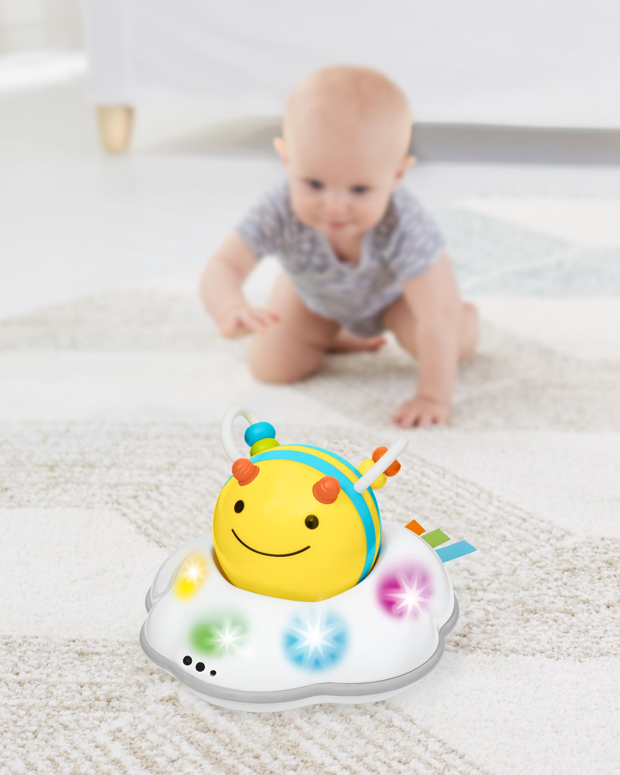 Skip Hop Lernspielzeug »Explore & More Krabbelspielzeug Biene«