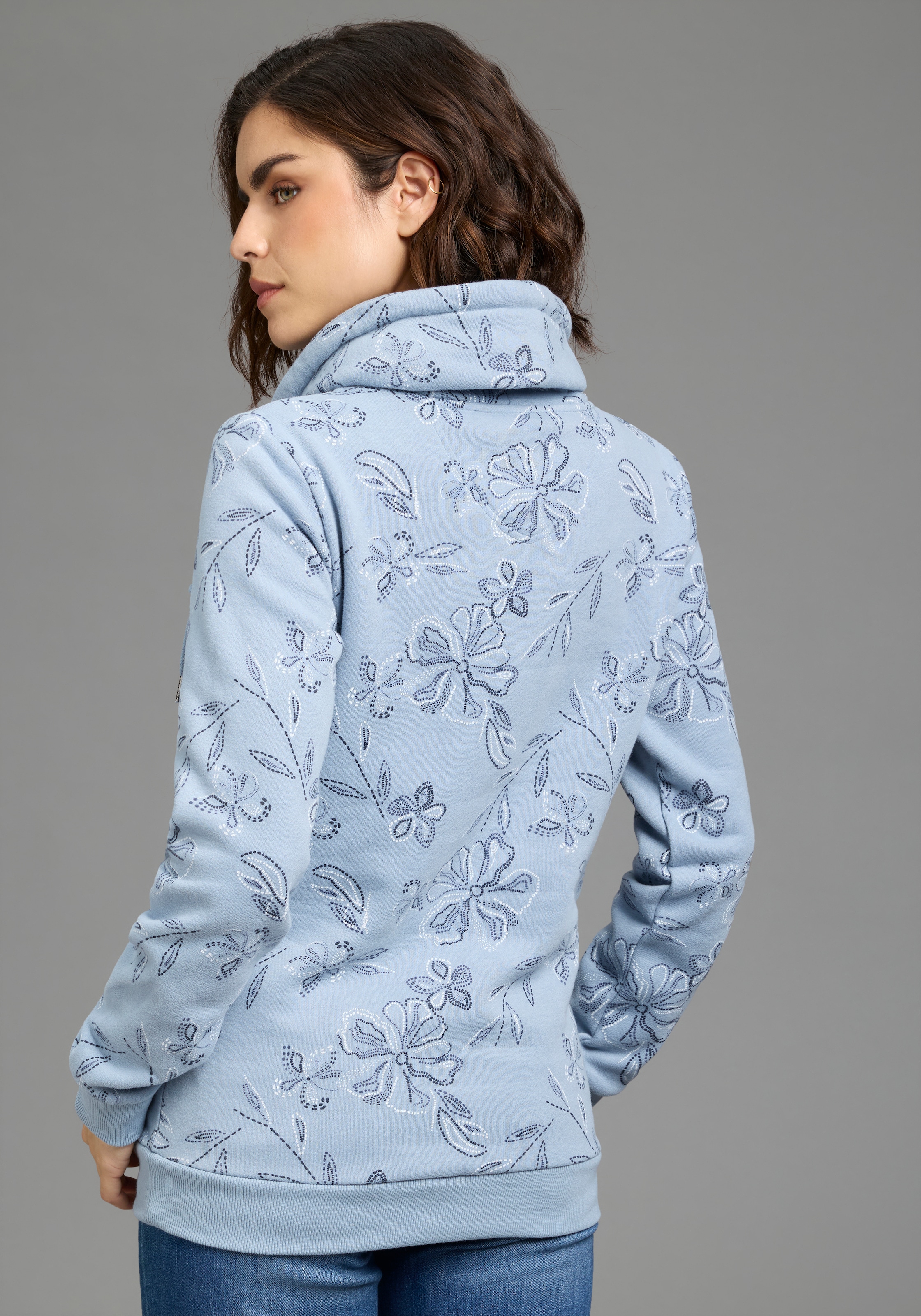 KangaROOS Sweat-shirt , avec col montant haut, longueur couvrant les hanches, coupe ajustée

