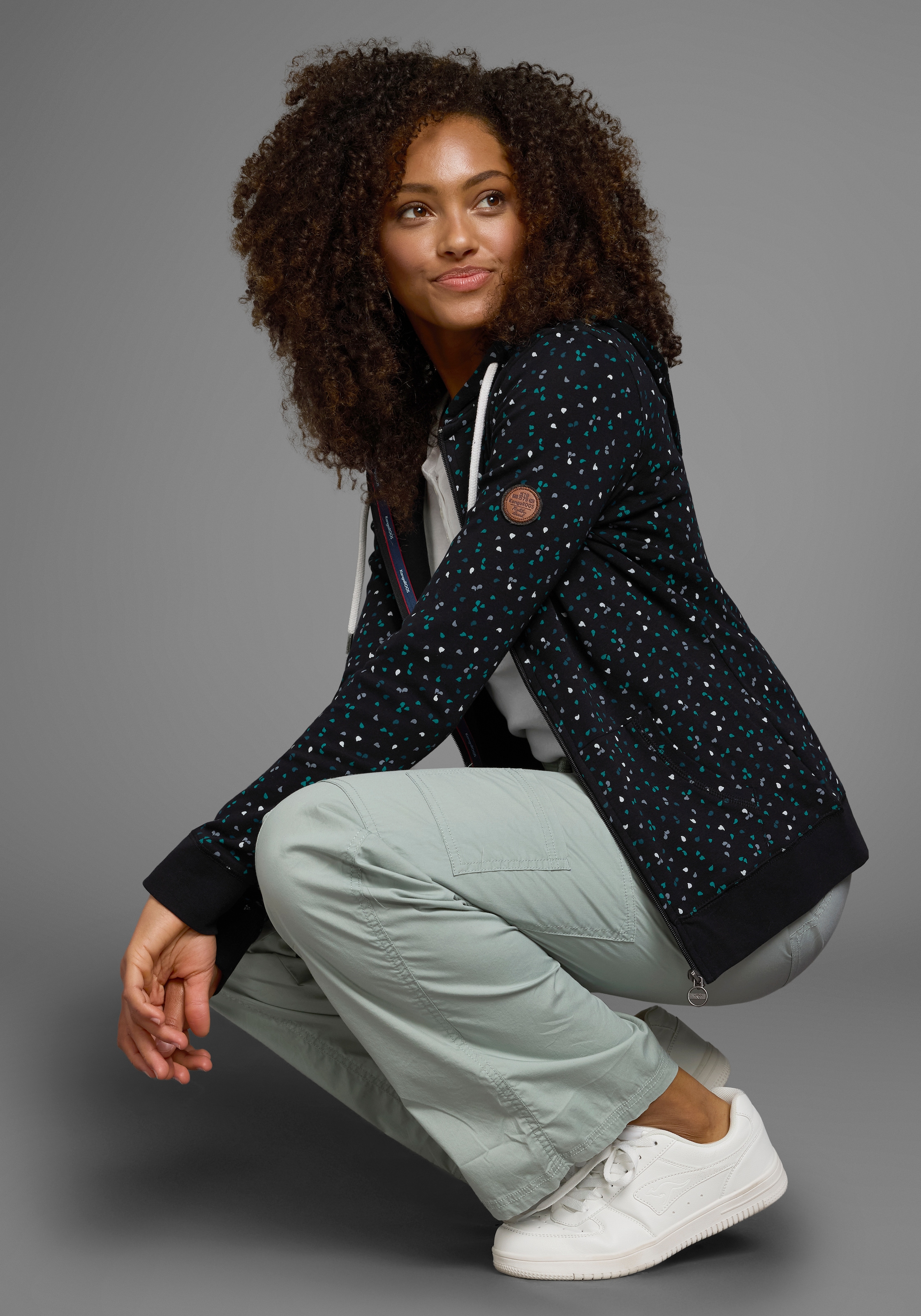 Image of KangaROOS Kapuzensweatjacke mit sportlichem Minimal-Print