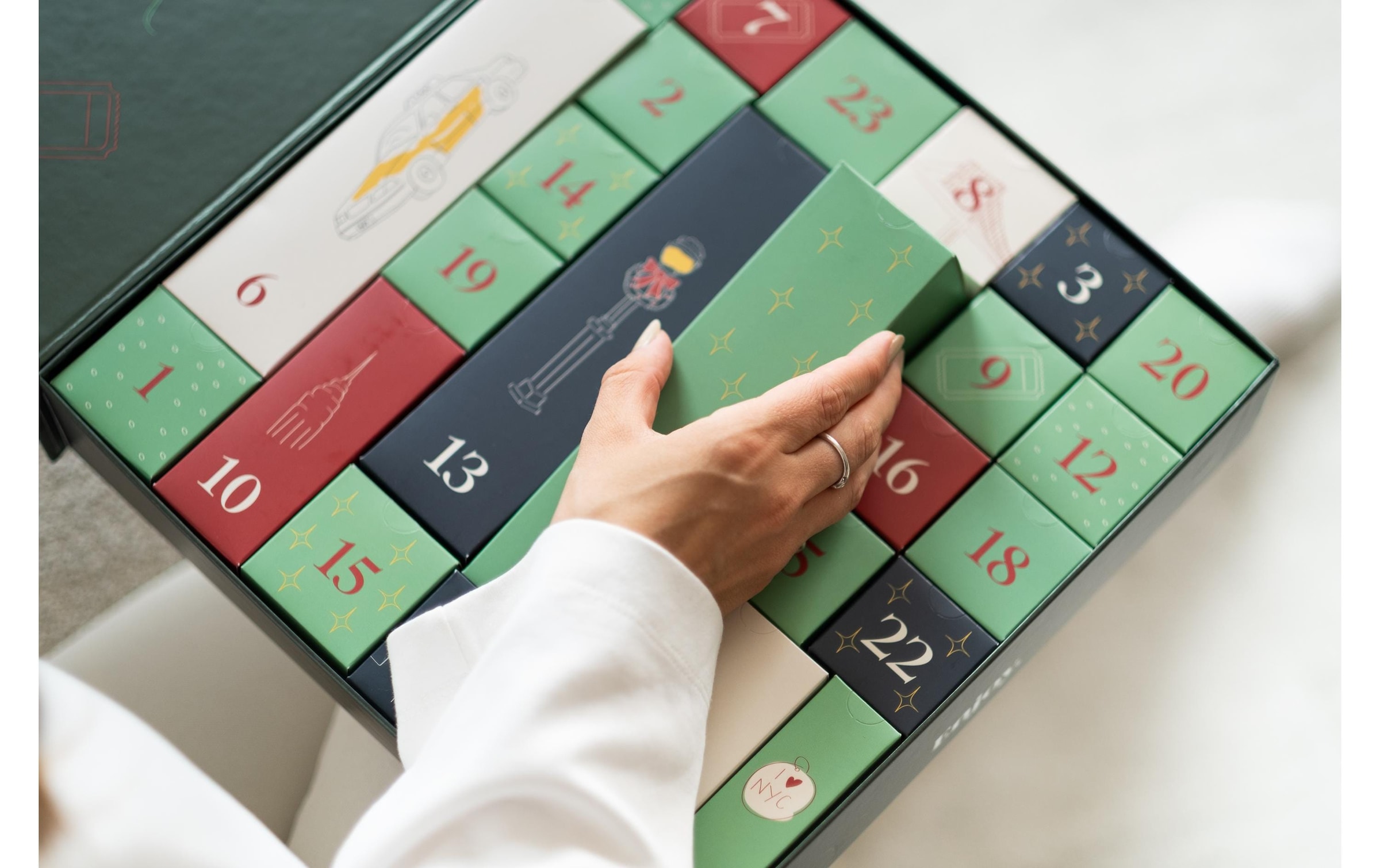 AVA & MAY Calendrier de l'Avent »mit Miniprodukten« Pas de recommandation d'âge disponible