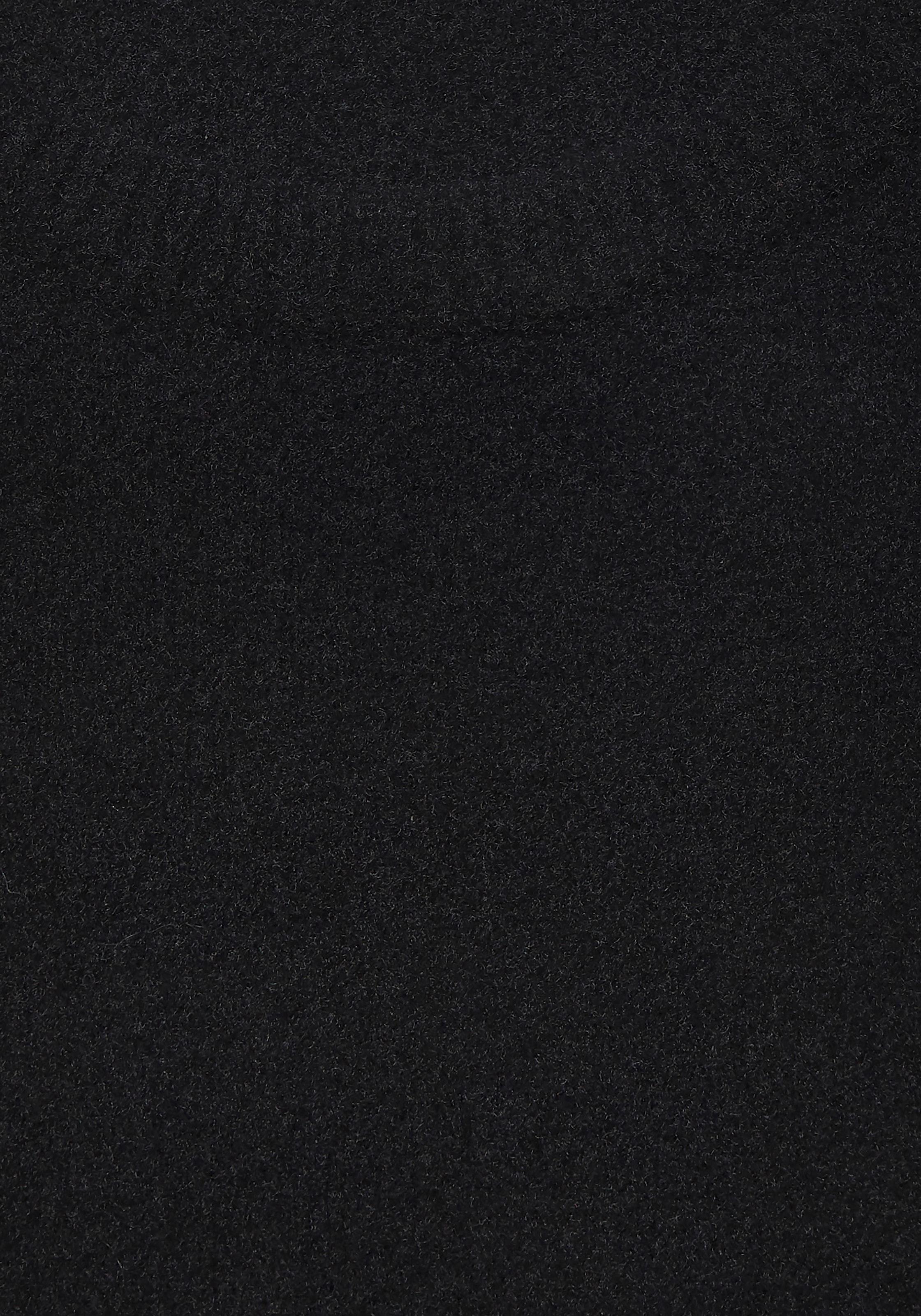 LASCANA Kurzarmpullover, flauschiger Strickpullover, figurnaher Schnitt