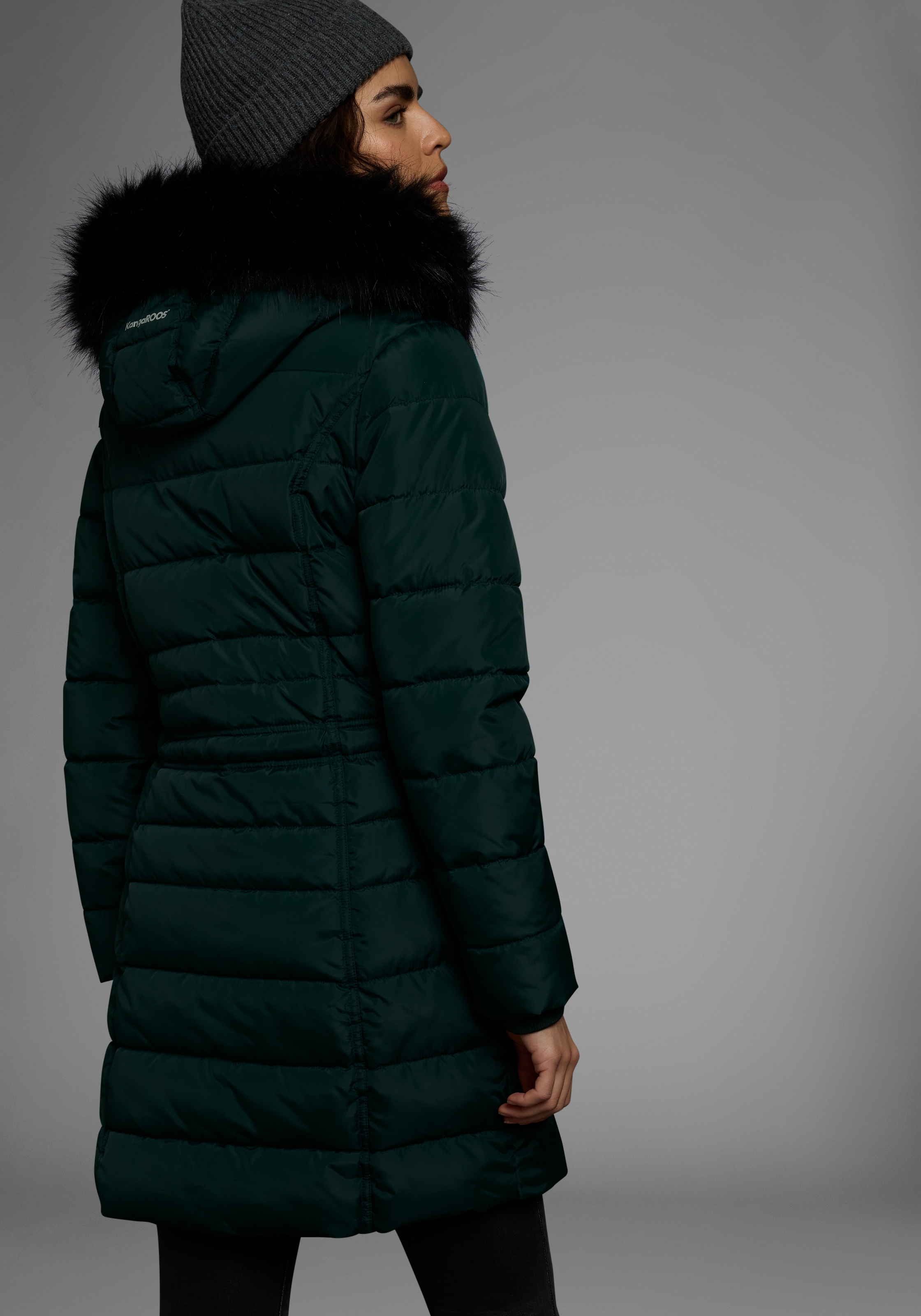 KangaROOS Steppjacke, mit Kapuze, figurbetonter Schnitt, mit Reissverschlusstaschen