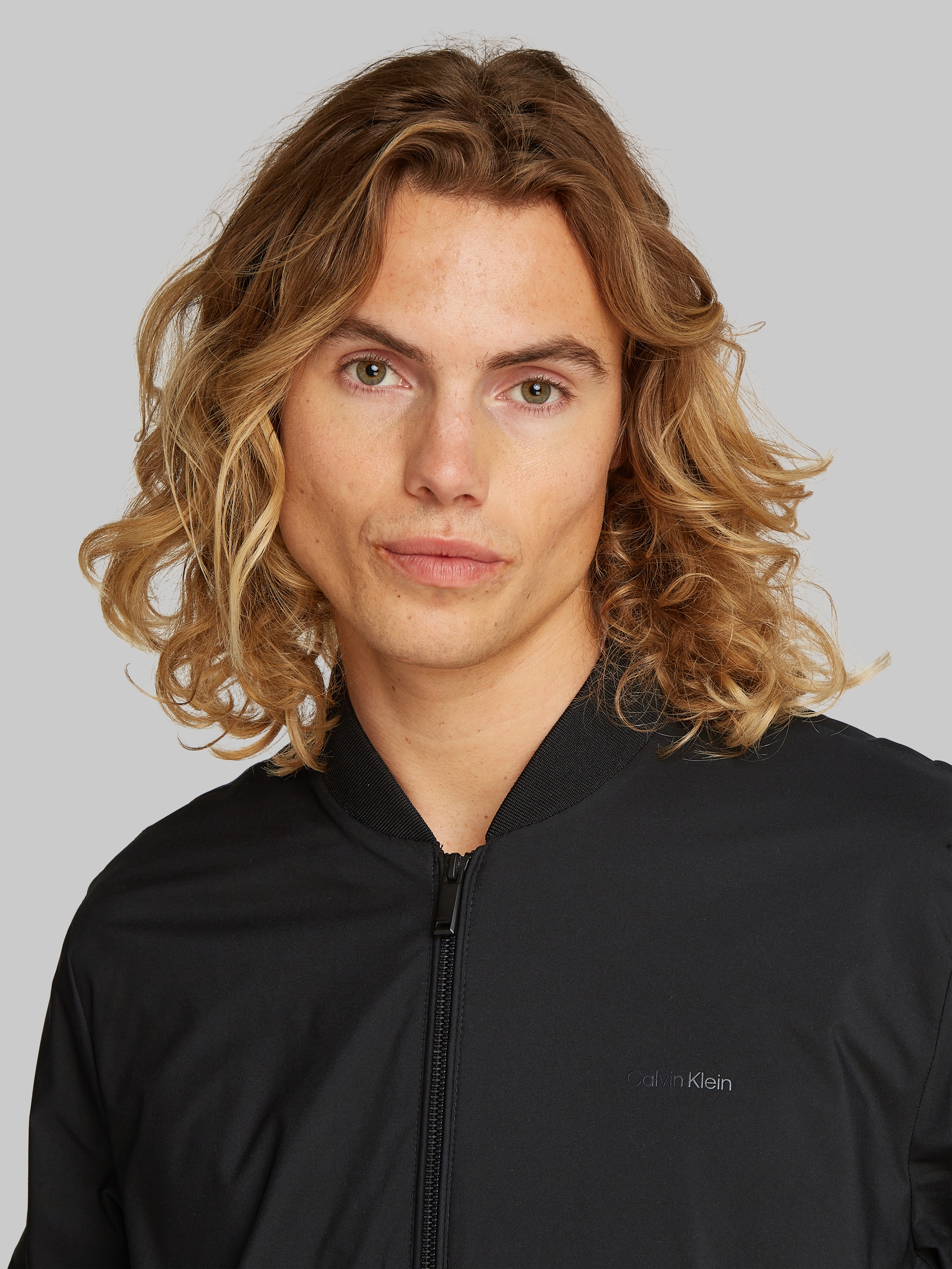 Calvin Klein Bomberjacke »MATTE BOMBER«, mit Label