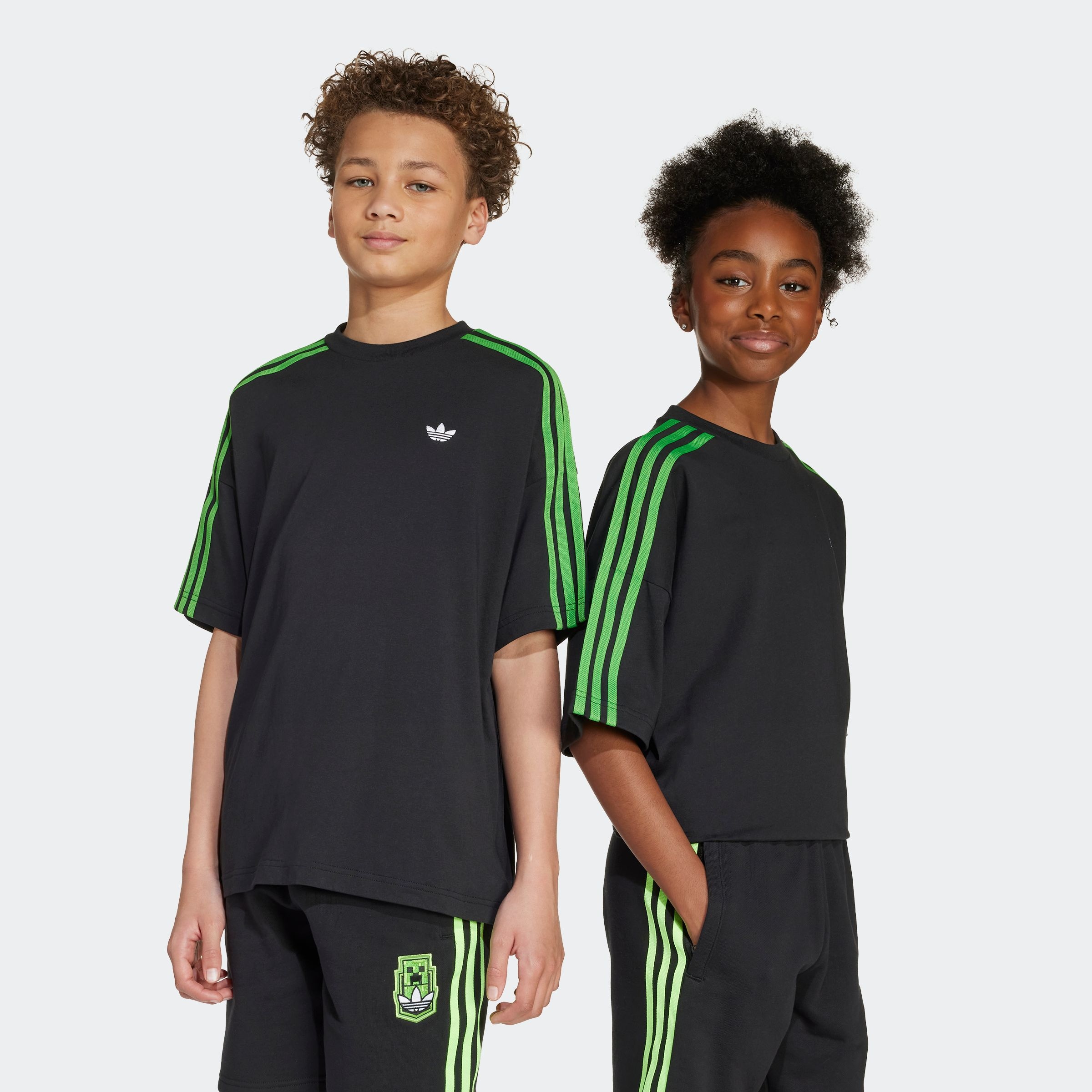 Image of adidas Originals T-Shirt "ADIDAS X MINECRAFT KIDS" sportlicher Stil, kurze Ärmel, lockere Passform, für Kinder