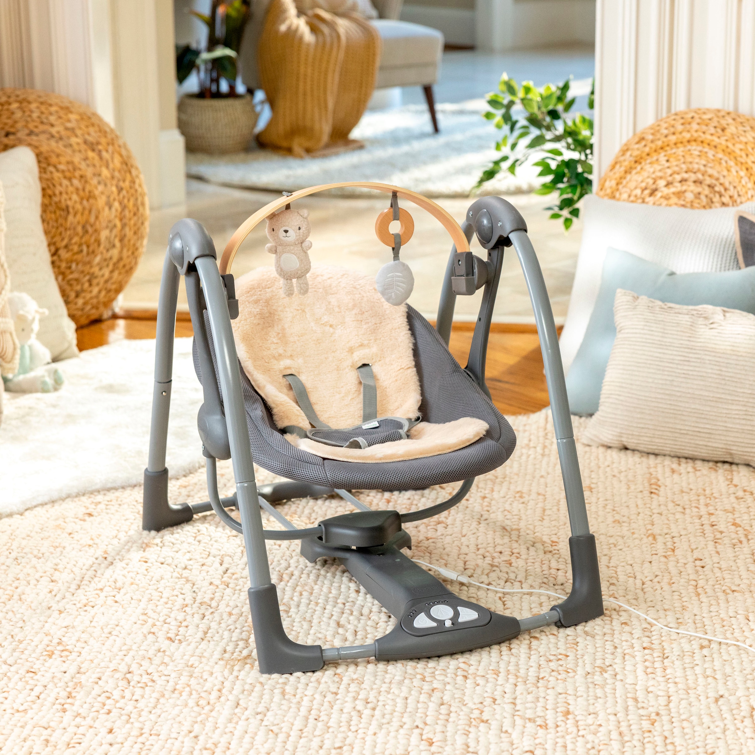 ingenuity Babywippe »Every Season™ Swing 'n Go Portable Swing™ - Wesley™« bis 9 kg mit Musik und Geräuschen