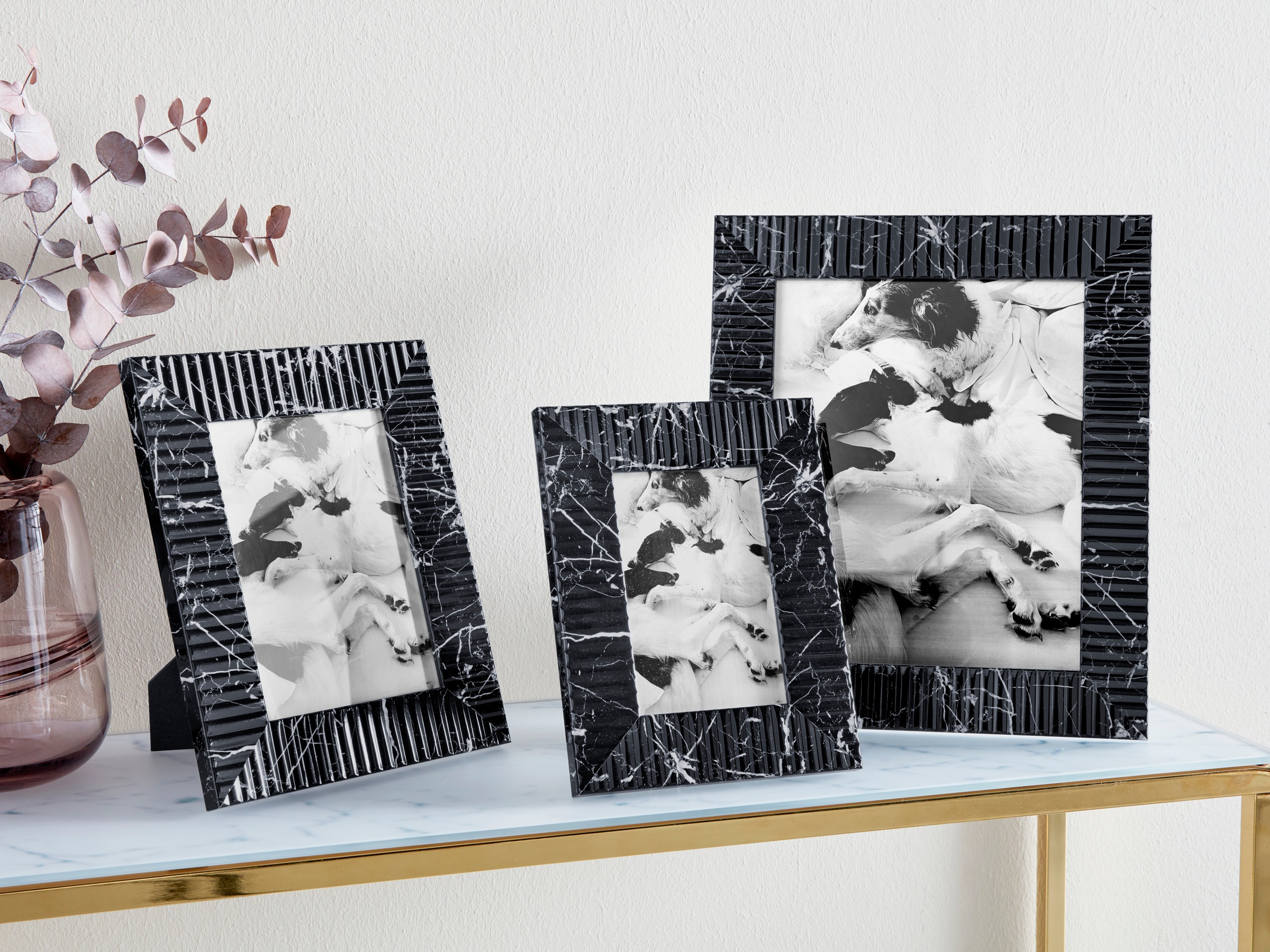 Image of Guido Maria Kretschmer Home&Living Bilderrahmen »Trix«, (Set, 3 St.), in Marmor-Optik-schwarz-weiss bei Ackermann Versand Schweiz