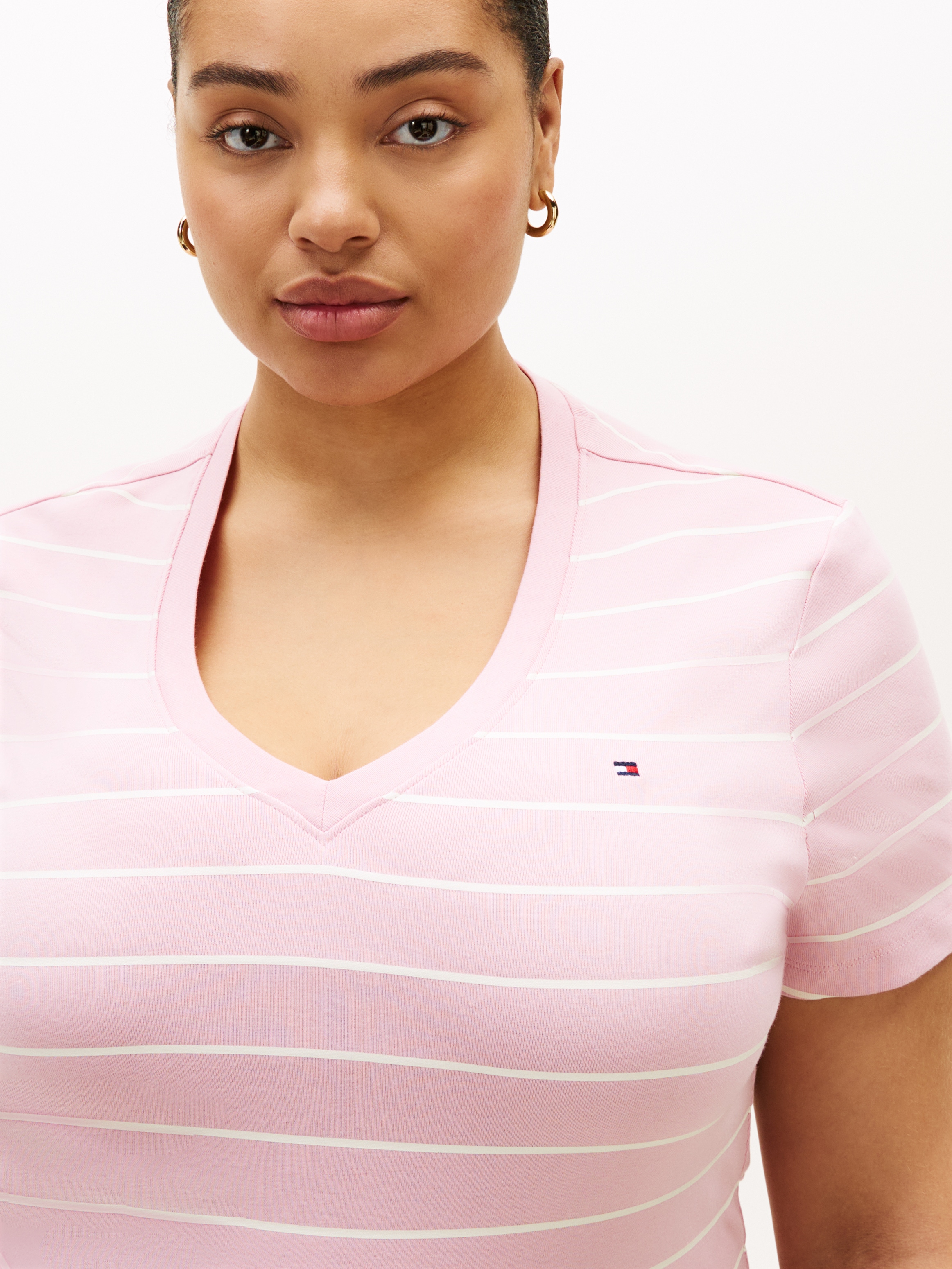 Tommy Hilfiger Curve T-shirt en V »CRV SLIM CODY V-NK SS« in grossen Grössen, Baumwoll-Qualität