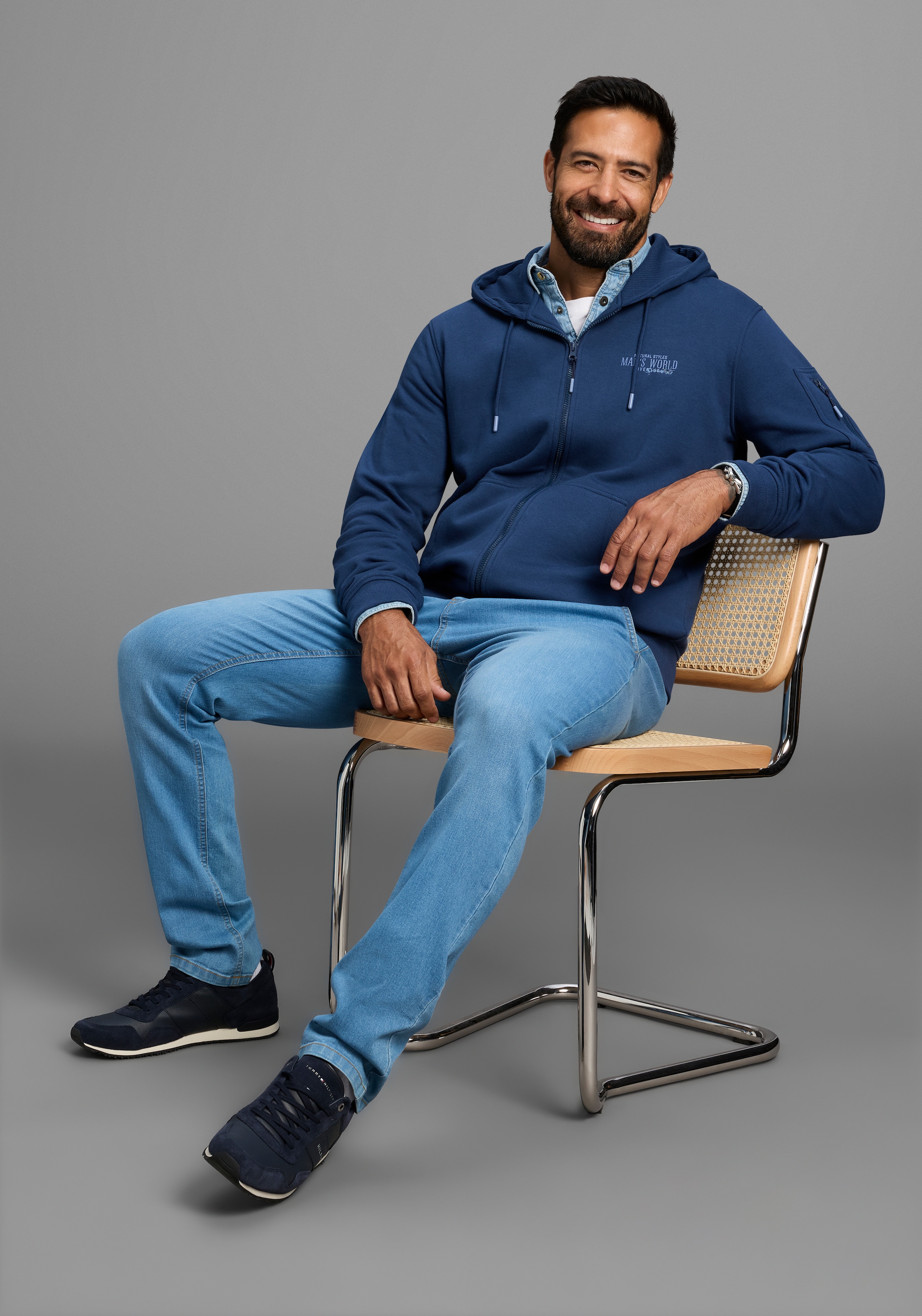 Image of Mans World Kapuzensweatjacke Langarm, mit Print, mit Kapuze, Tasche am Ärmel