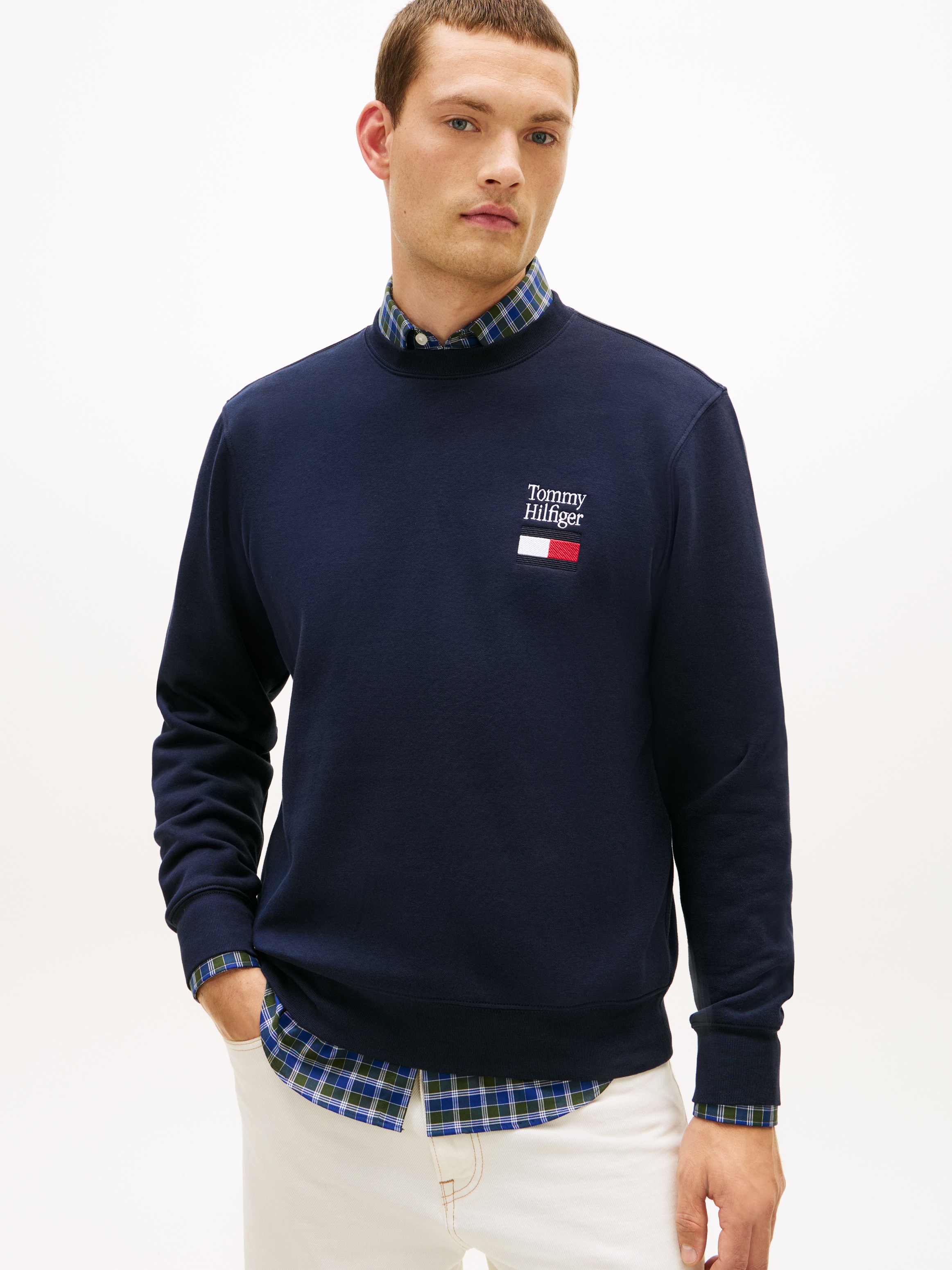 Image of Tommy Hilfiger Sweatshirt "TOMMY EMBRO FLAG", Regular fit mit Rundhalsausschnitt