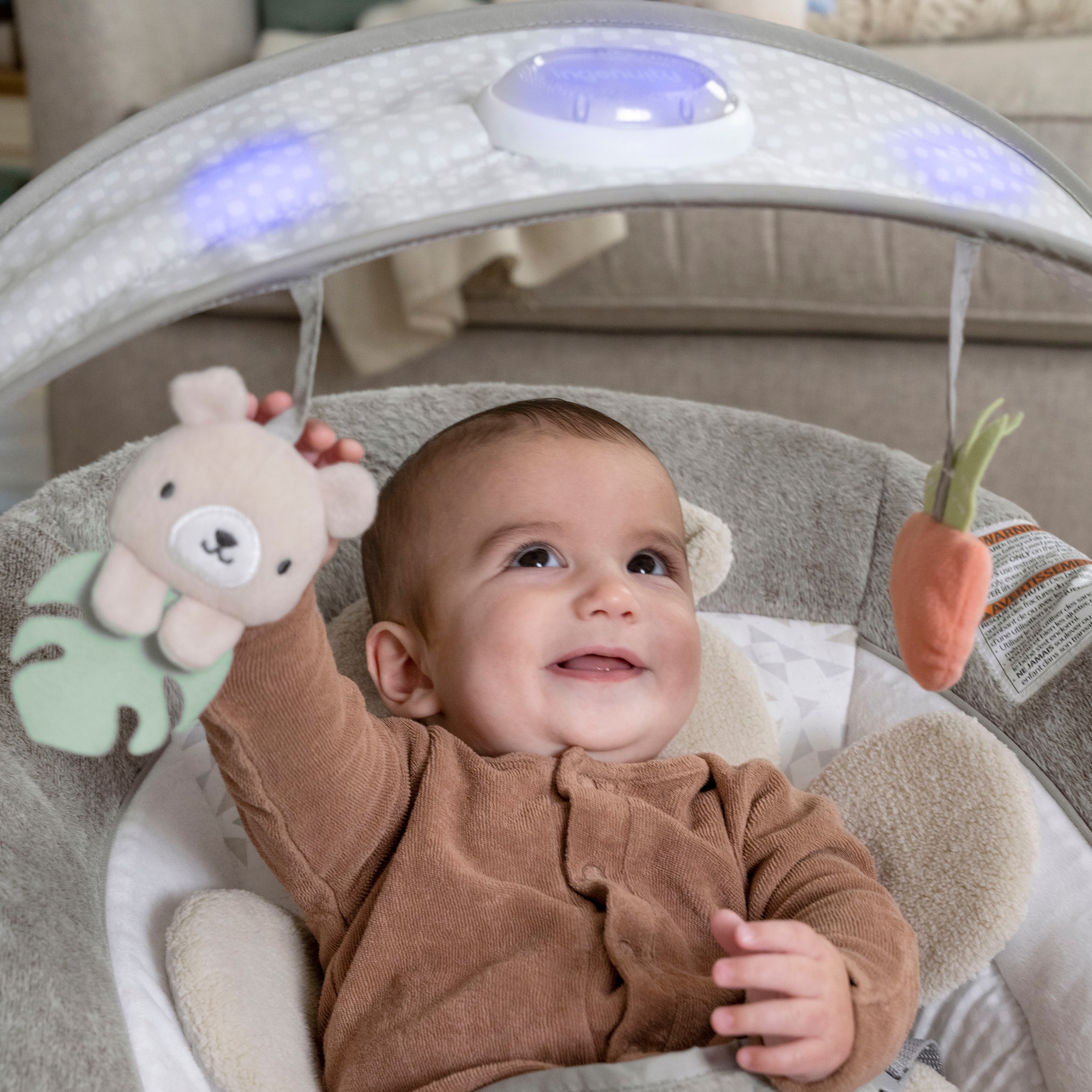 ingenuity Babyschaukel »InLighten Bouncer™ - Nate™« bis 9 kg mit Licht und Sound