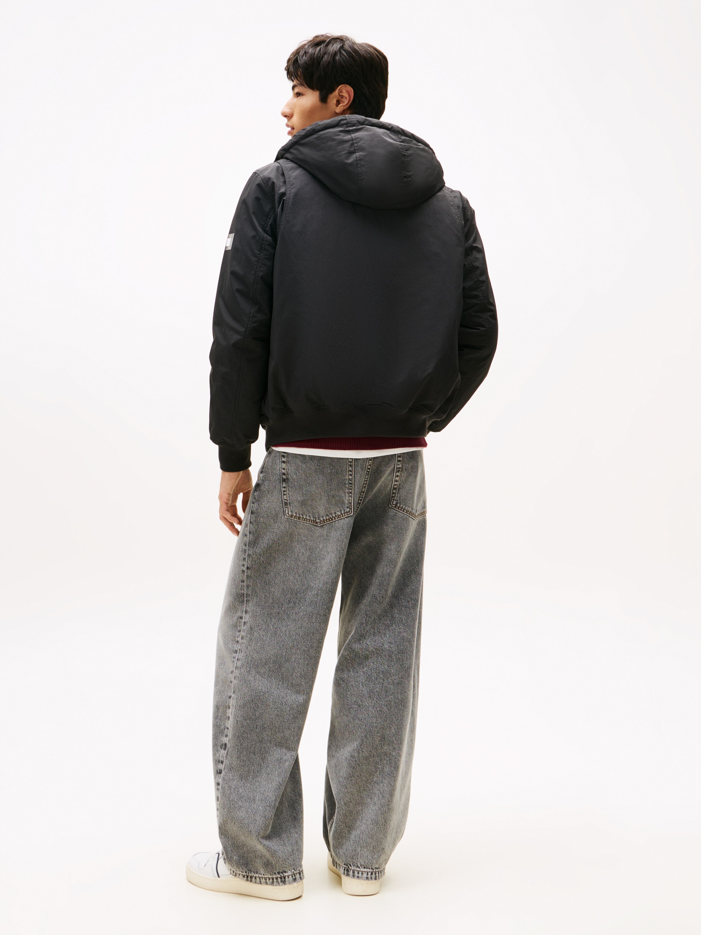 Tommy Jeans Bomberjacke »CITY READY BOMBER« mit Kapuze Fliegerjacke, Freizeitjacke Regular fit mit Rundhalsausschnitt