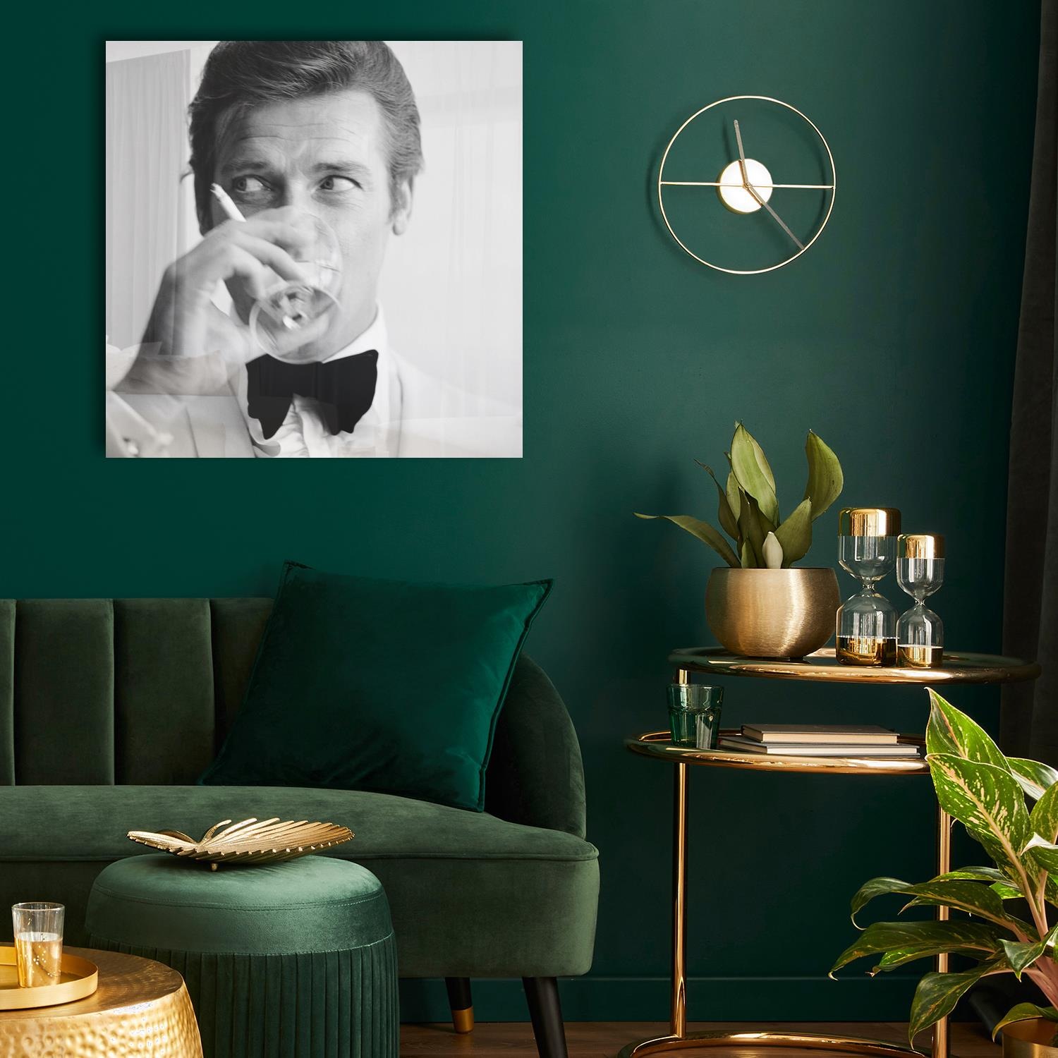 Image of queence Acrylglasbild "Roger Moore" Film Filmfiguren Filmszene Foto Mann Portrait Schwarz-Weiss Stars Fine Art-Print in Galeriequalität