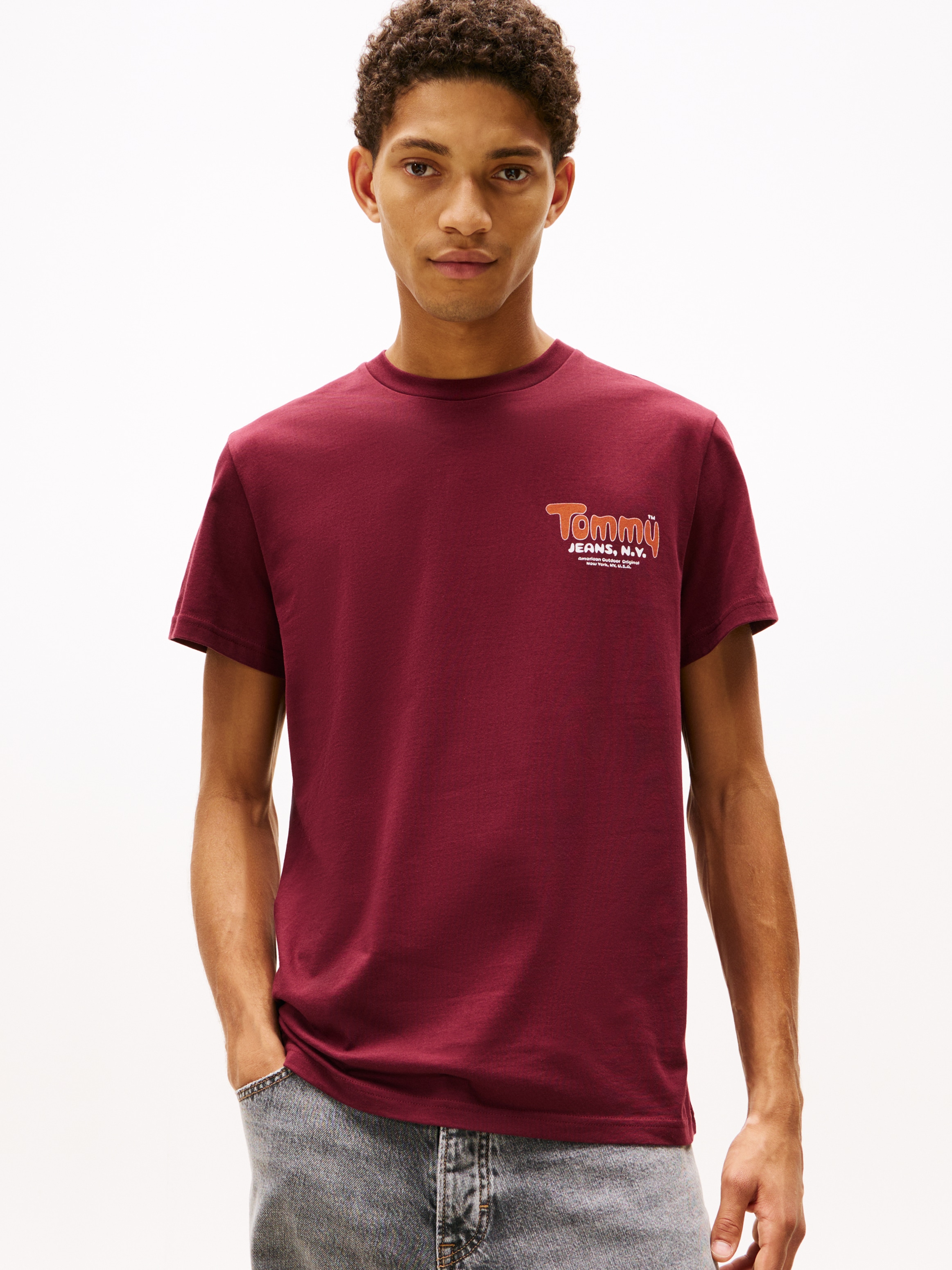 Image of Tommy Jeans T-Shirt "FONT PLAY TEE" Slim fit mit Rundhalsausschnitt