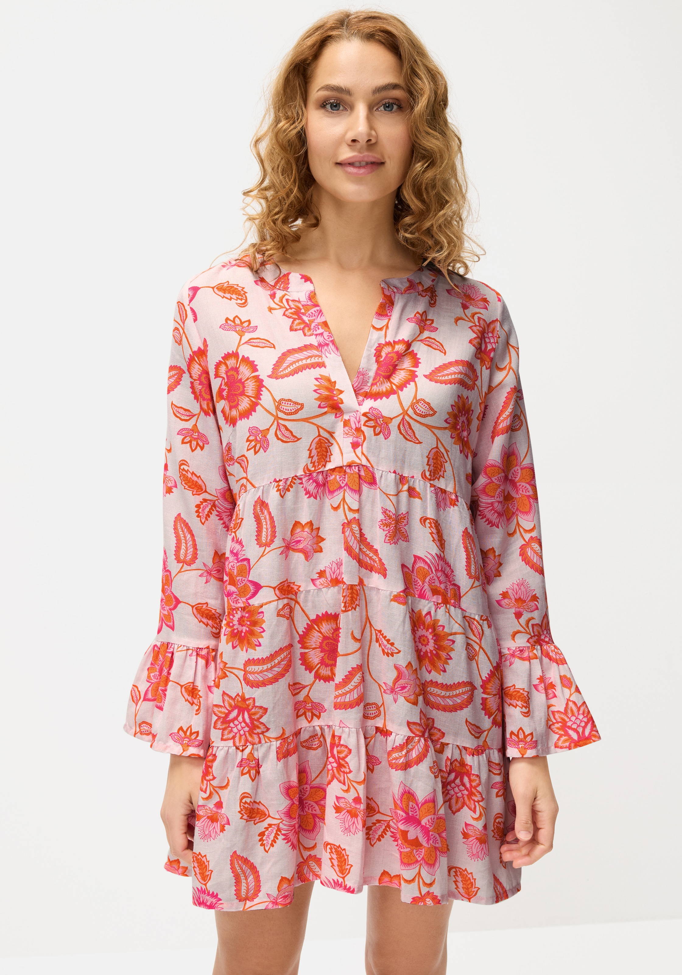 LASCANA Longbluse mit modischen Volants