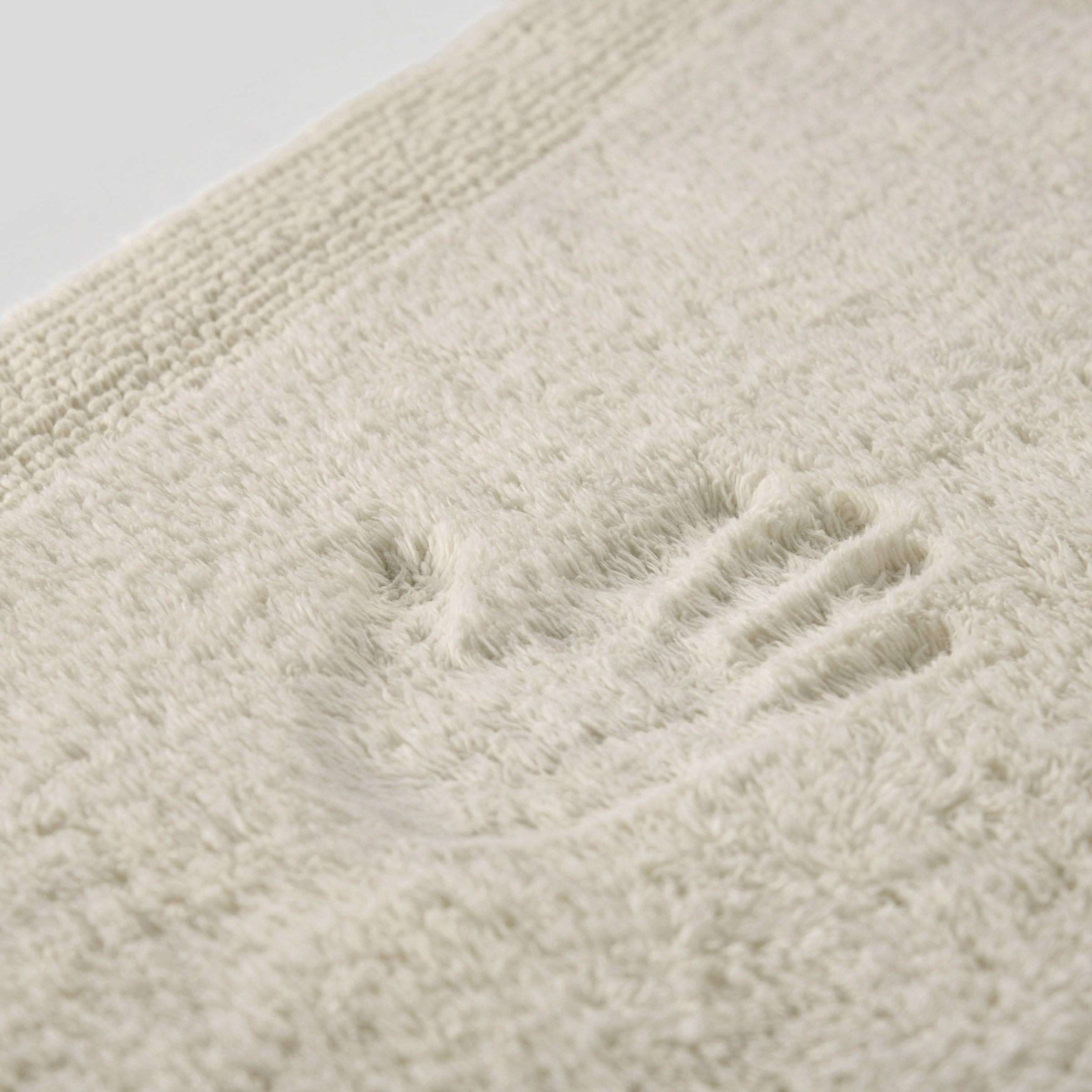 my home Badematte »Kapra, Badvorleger, Badezimmer Teppich«, beidseitig nutzbar-fussbodenheizungsgeeignet-strapazierfähig, mit Bordüre, Badteppich, Badematte, Baumwolle