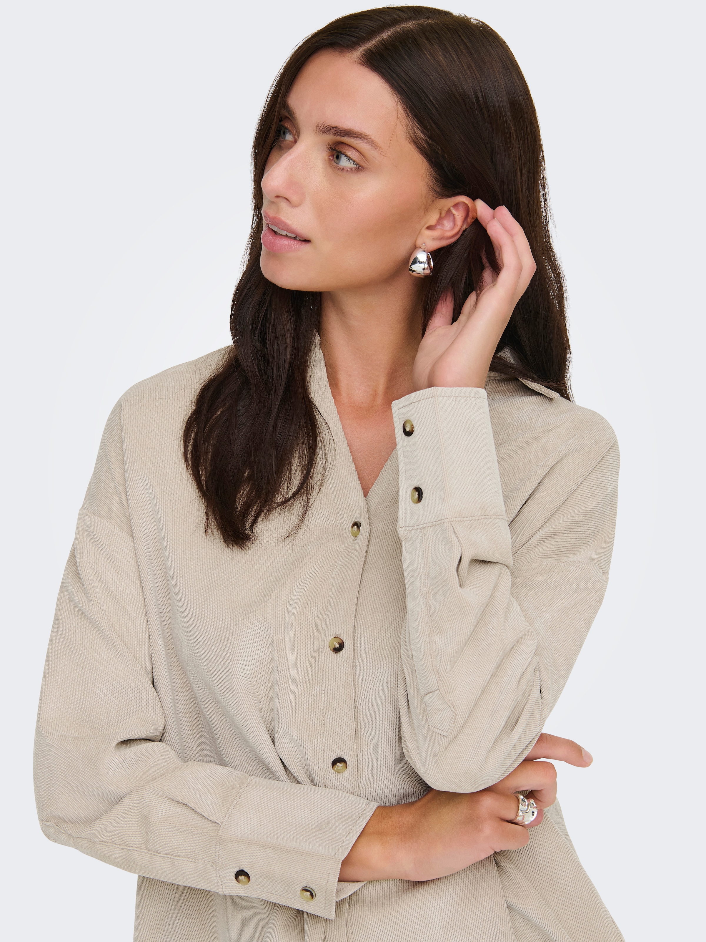 ONLY Blouse à manches longues »ONLMARIKE LIFE L/S CORD LOOSE SHIRT PNT«