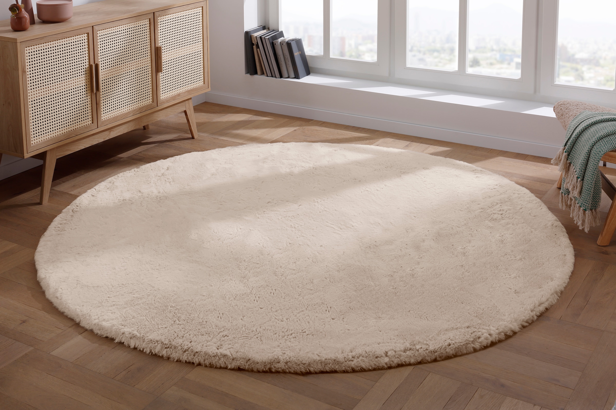my home Fellteppich »Rabbit«, rund, 42 mm Höhe, runder Teppich, besonders weich dank Microfaser, flauschiges Kunstfell, Kaninchenfell-Haptik, fussbodenheizungsgeeignet, pflegeleicht, Teppiche für Wohnzimmer, Schlafzimmer & Esszimmer