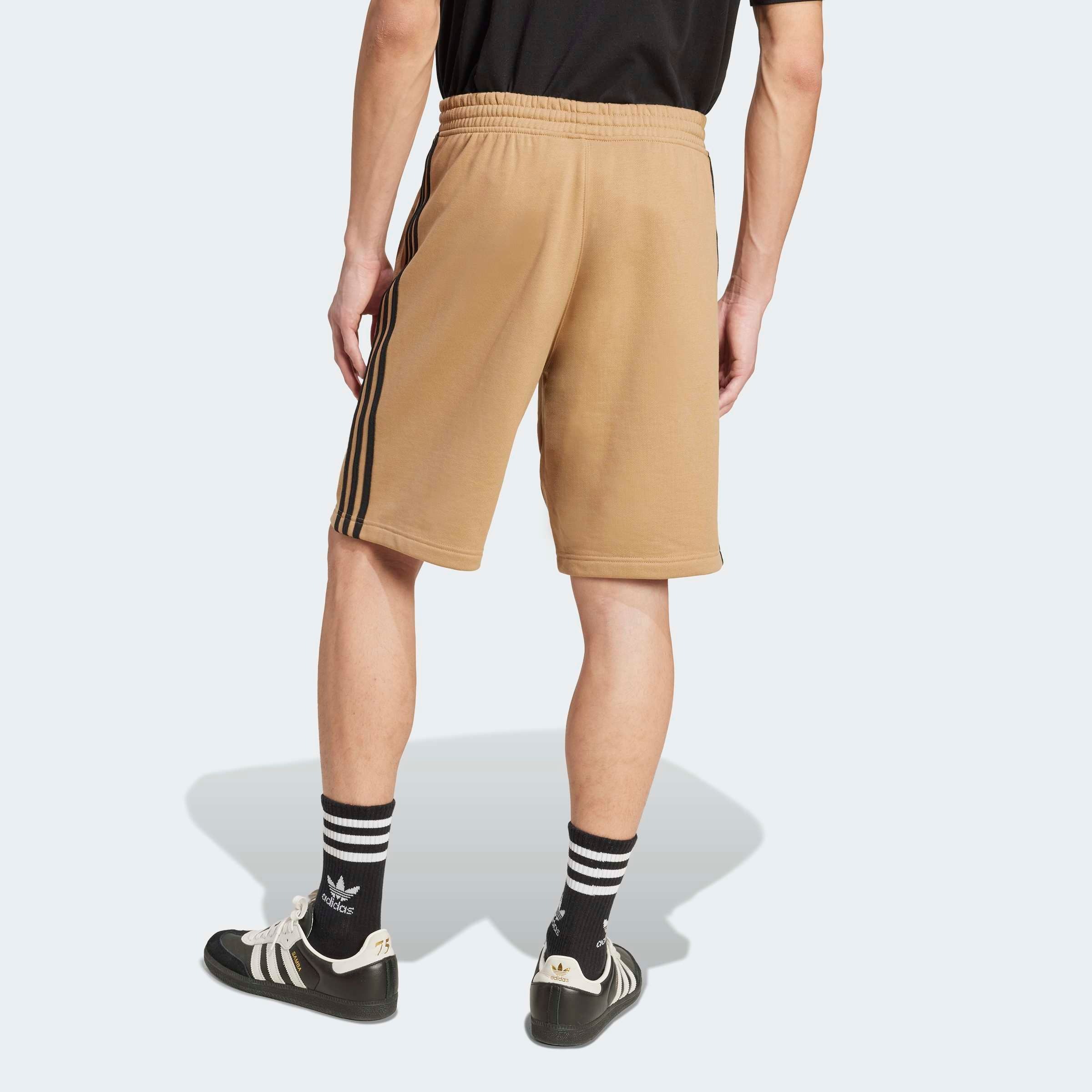 adidas Originals Short »3-STRIPE SHORT«  Drei Streifen Sweat Shorts aus weichem French-Terry Material