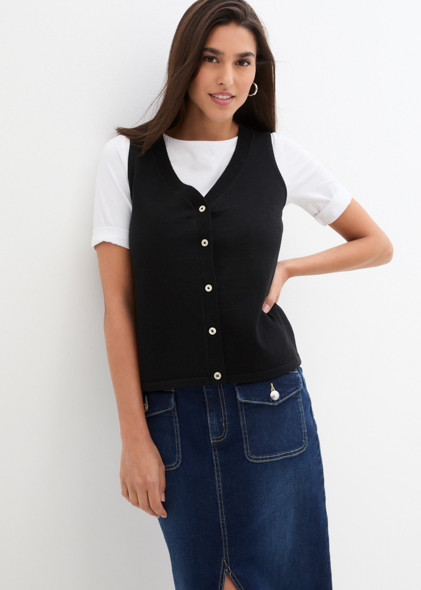 Image of bonprix Strickweste "Feinstrick-Weste mit Knöpfen" aus Baumwollmischung, Slim fit Passform, mit Knopfleiste, unifarben