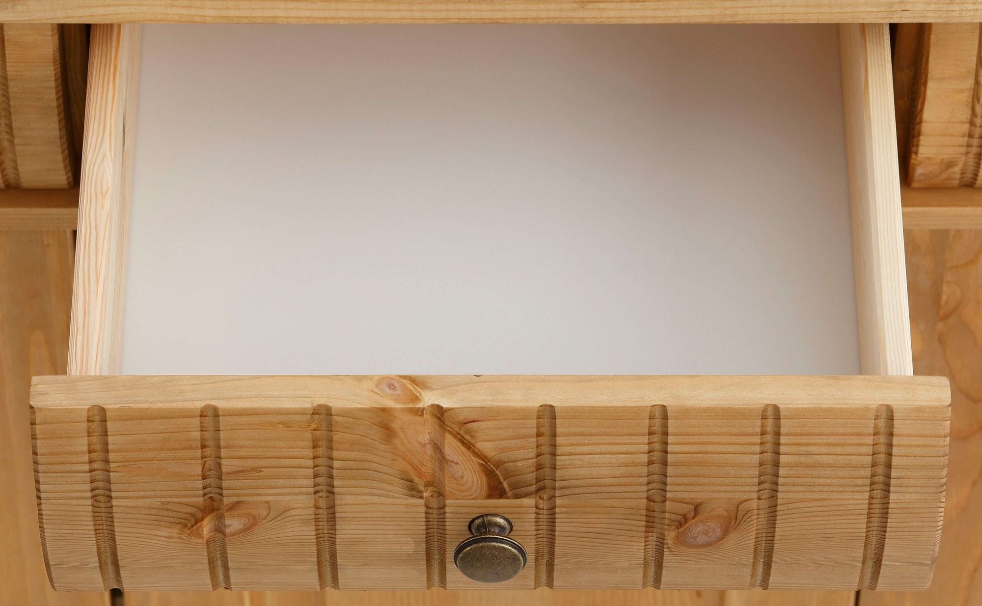 Home affaire Kleiderschrank »Teresa«, 3 Türen, aus massiver Kiefer, Breite 152 cm, mit Spiegel, FSC®
