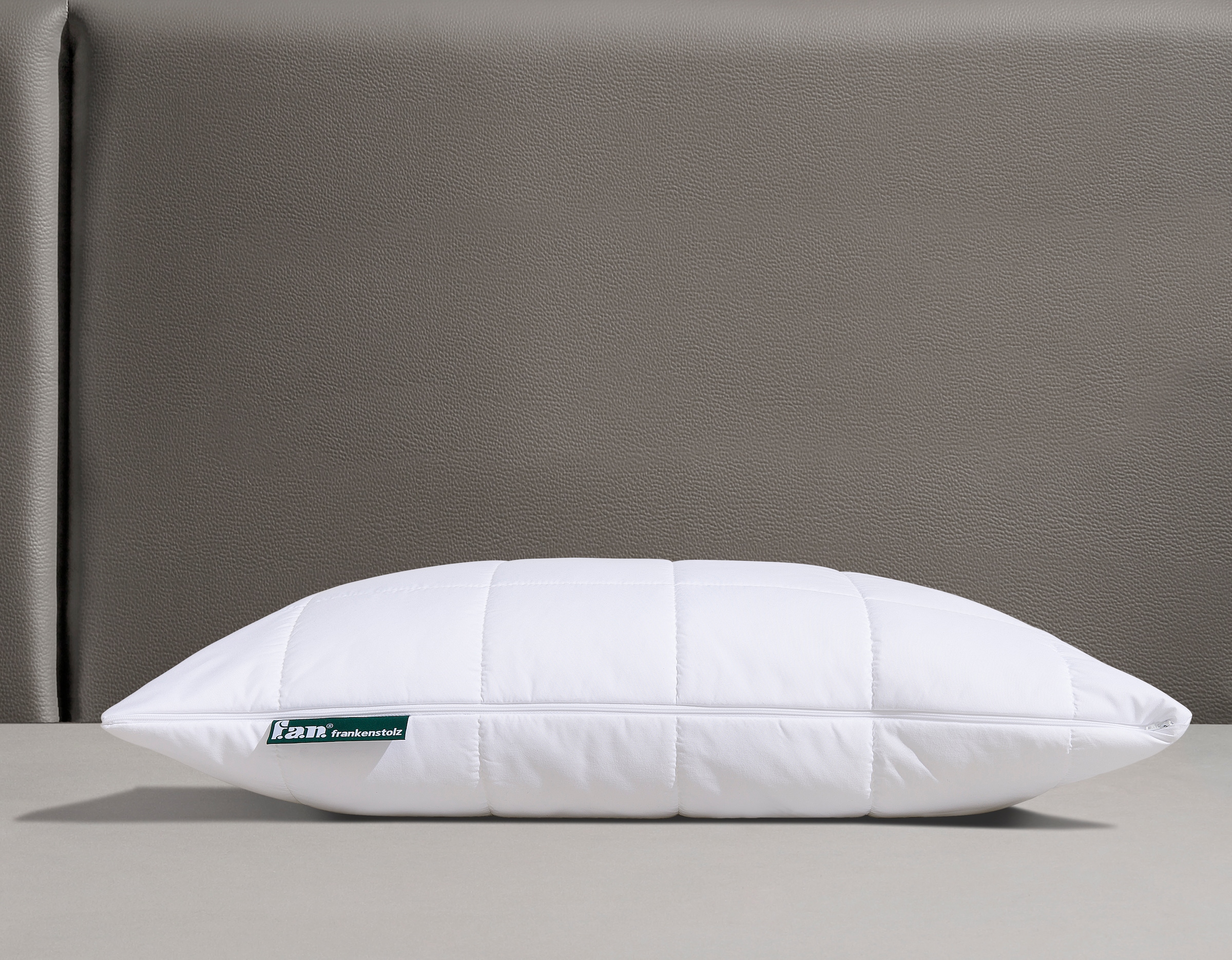 fan Microfaserkissen »Stützendes Kopfkissen Komfort Plus XXL-Warm, in 40x80 oder 80x80 cm«, (1 St.), flauschig, kuscheliges Kopfkissen